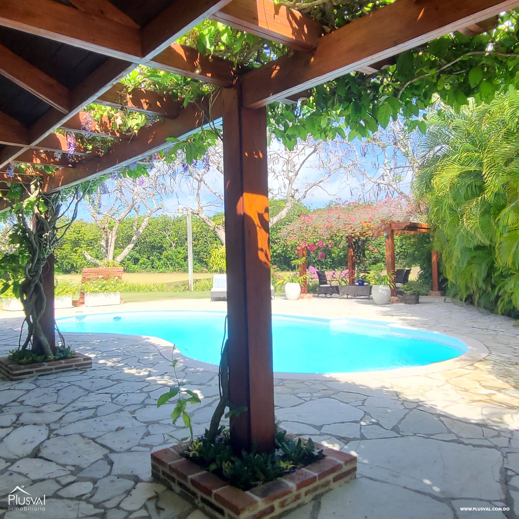 Villa Amueblada en Metro Country Club 219463
