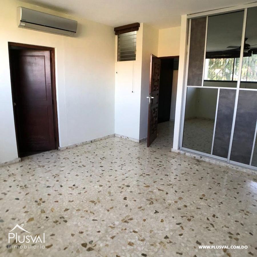 Amplia Casa en Arroyo Hondo II 443382