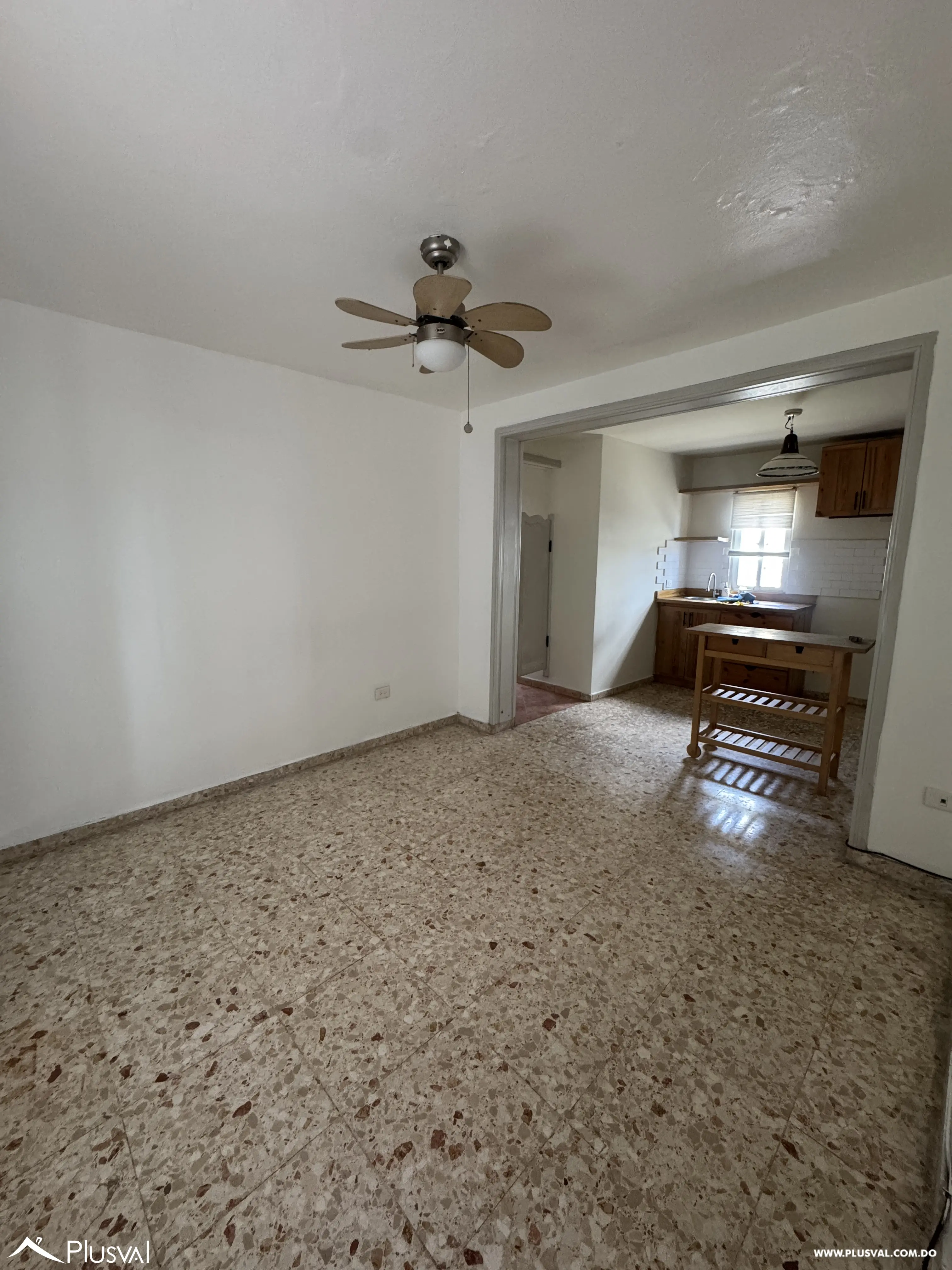 Apartamento en alquiler de 2 habitaciones en el Ensanche Quisqueya 457546