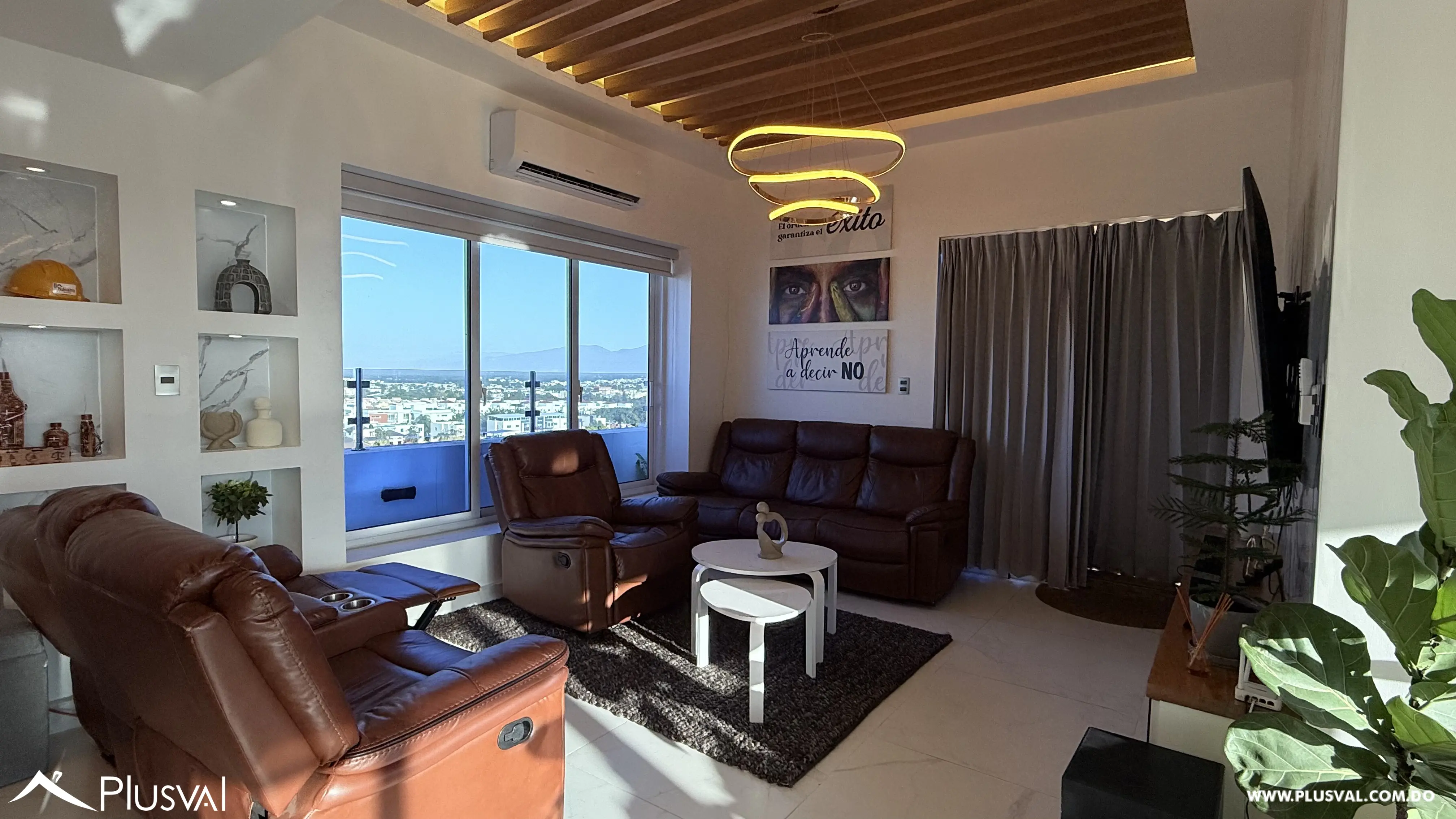 Penthouse en venta en Cerro Alto, Santiago de los Caballeros, con ascensor y 4 parqueos privados 487445