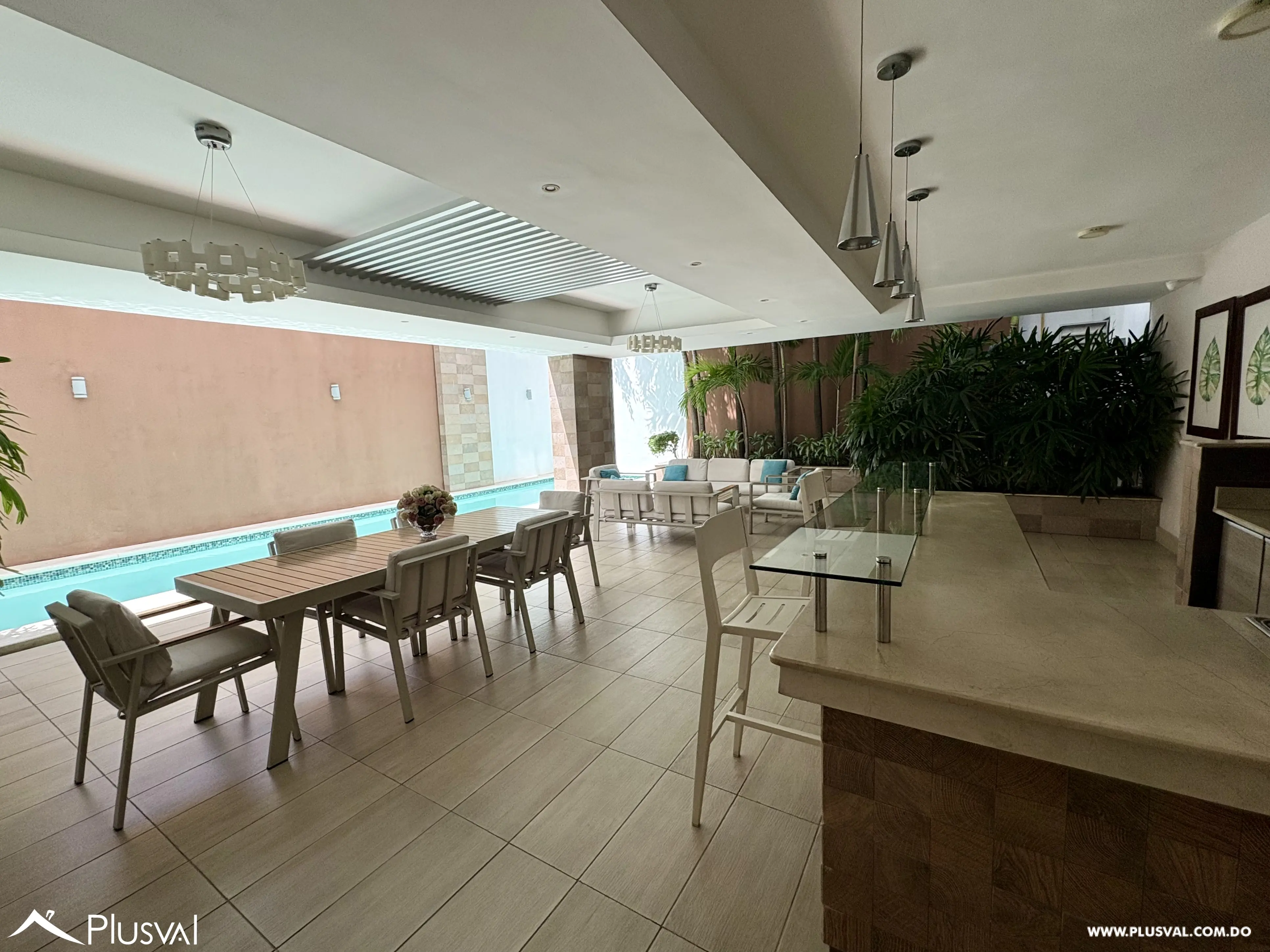 Apartamento en alquiler amueblado de 3 habitaciones y 3.5 baños en Piantini 467349
