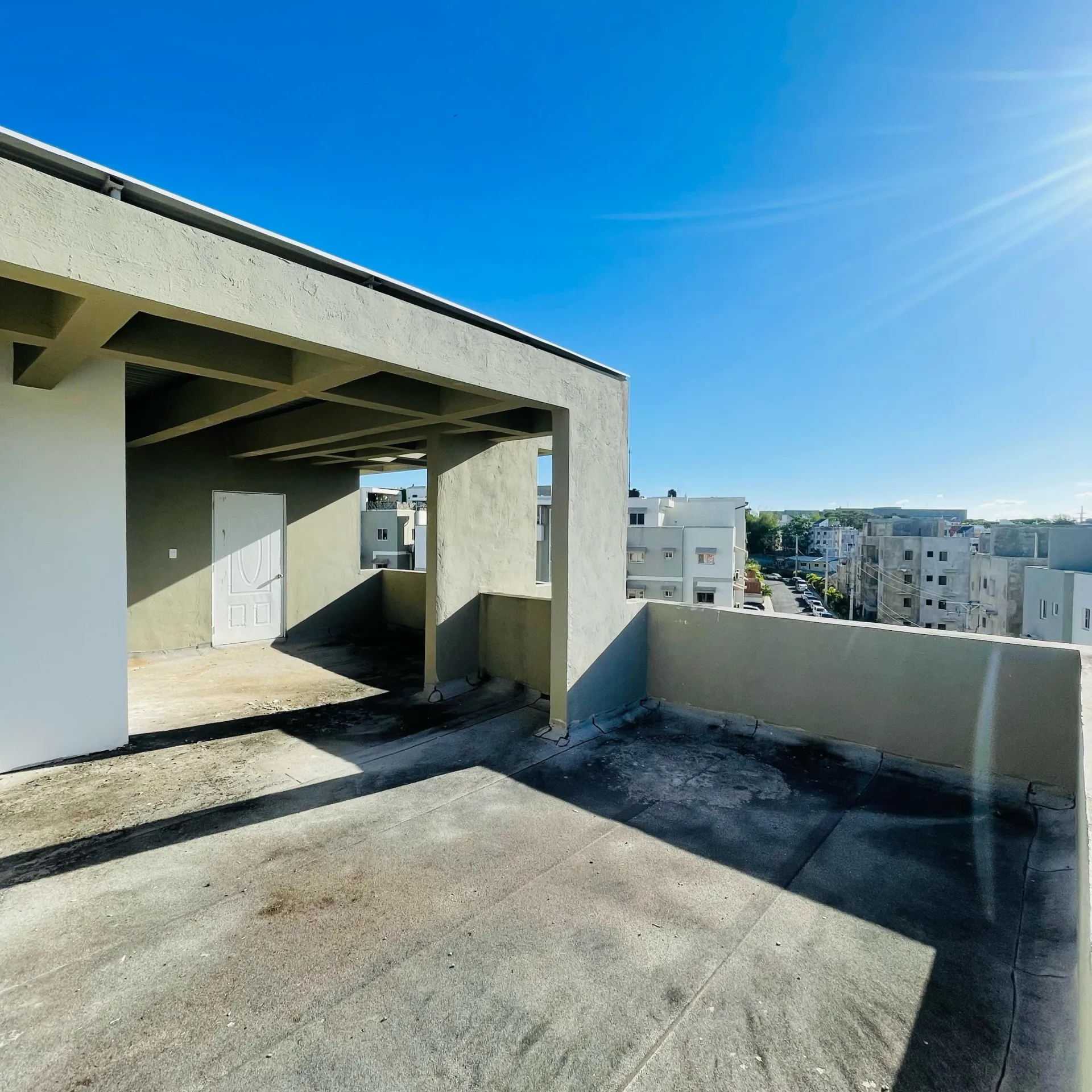 Apartamento de 3 habitaciones, 2 baños y terraza, en Arroyo hondo 3 415531