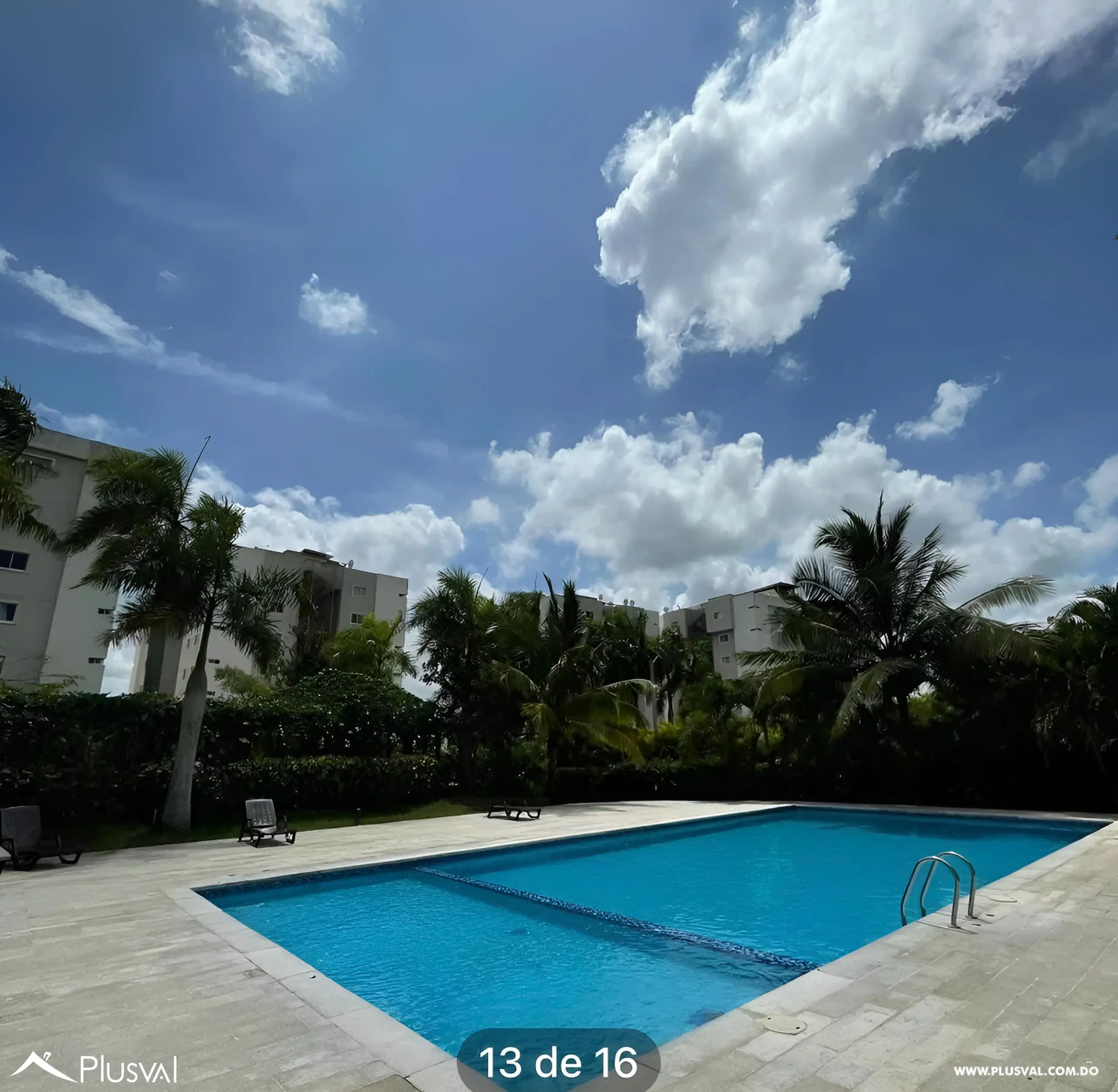 Apartamento en Alquiler en 4to Piso con Amplios Espacios y Áreas Sociales Completas 519541