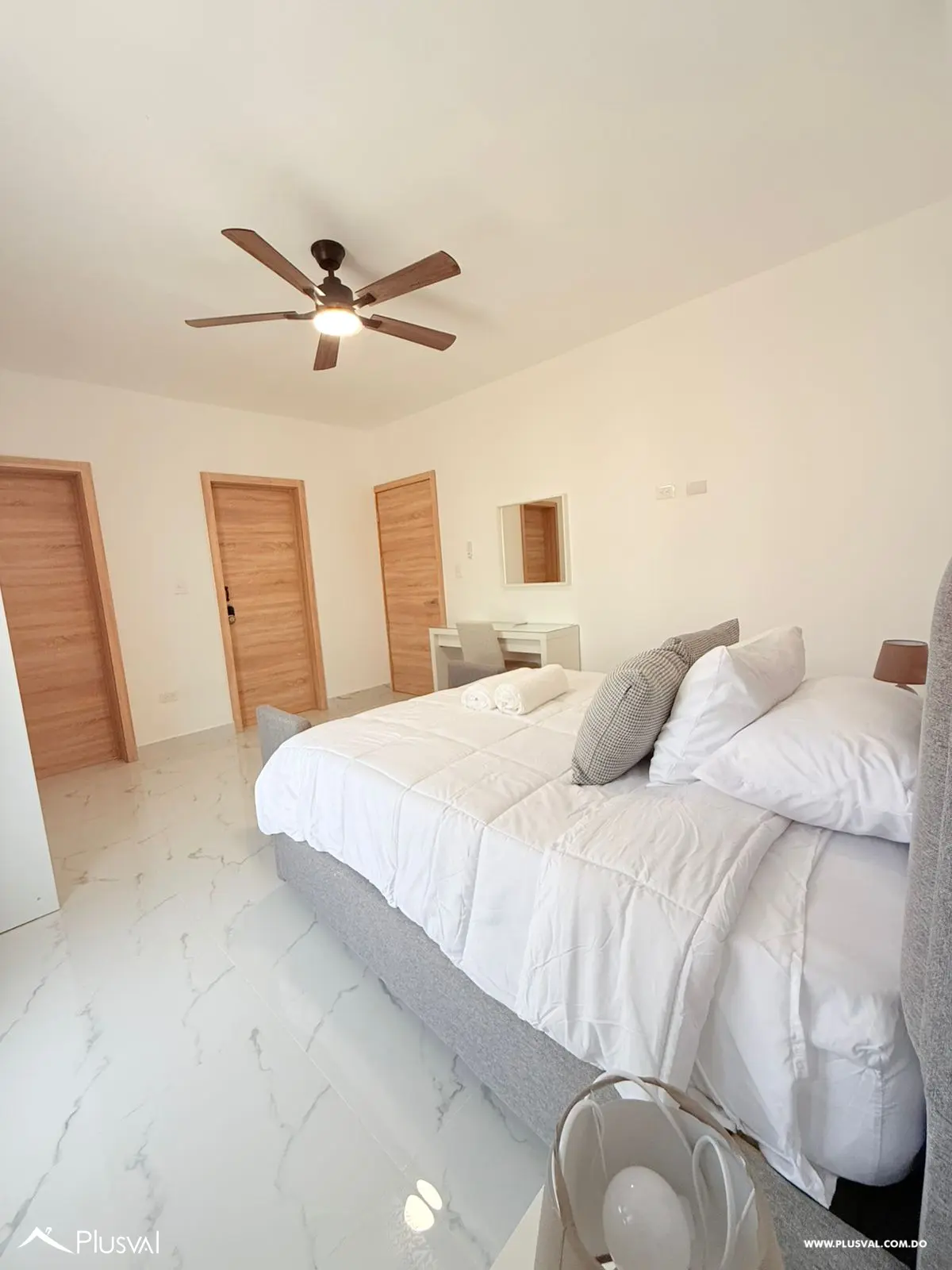 Alquiler de Villa con patio y piscina totalmente amueblado 470247