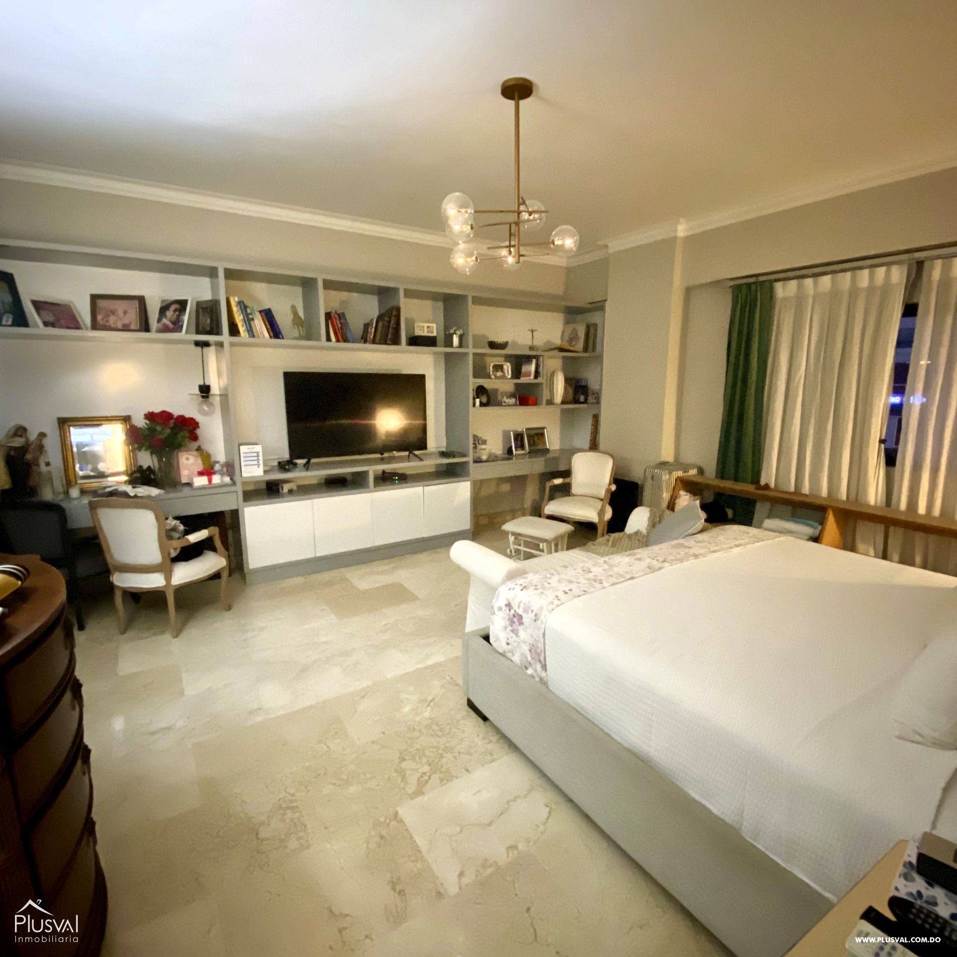Apartamento Clásico modernizado en Paraíso con Amplios Espacios 380130