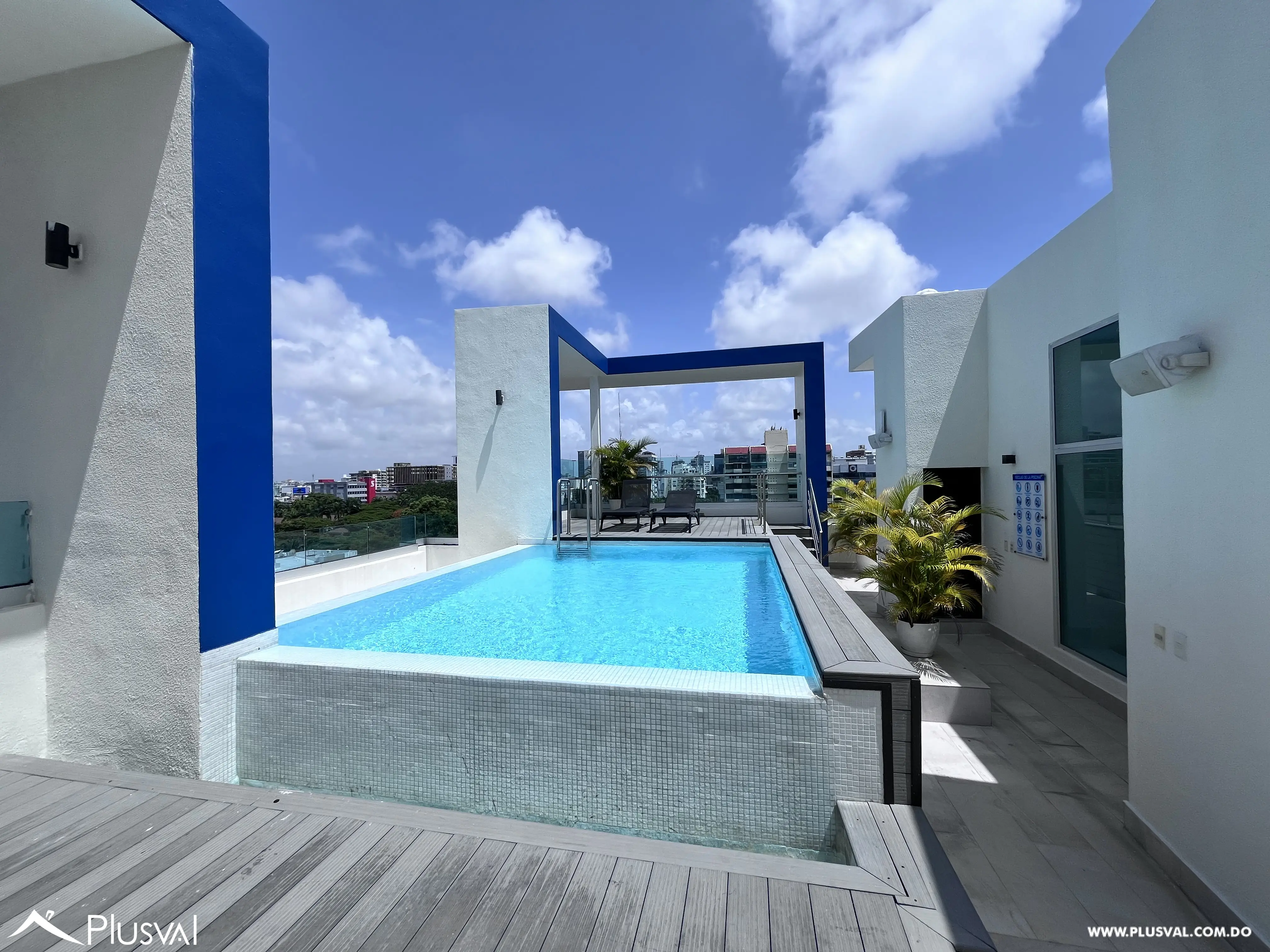Alquiler de amplio apartamento en La Julia con estudio 513501