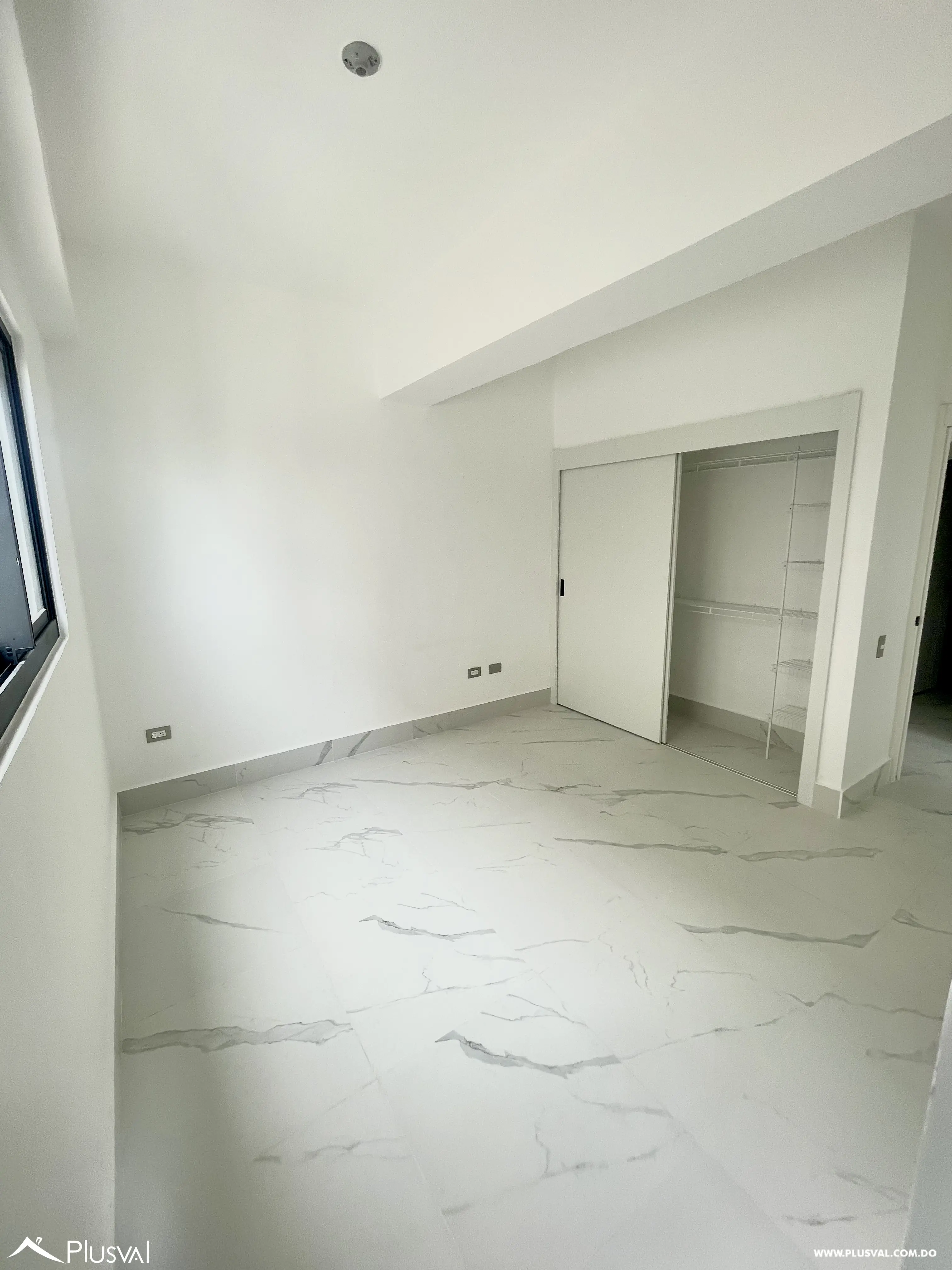 Apartamento en alquiler en Evaristo Morales 495751