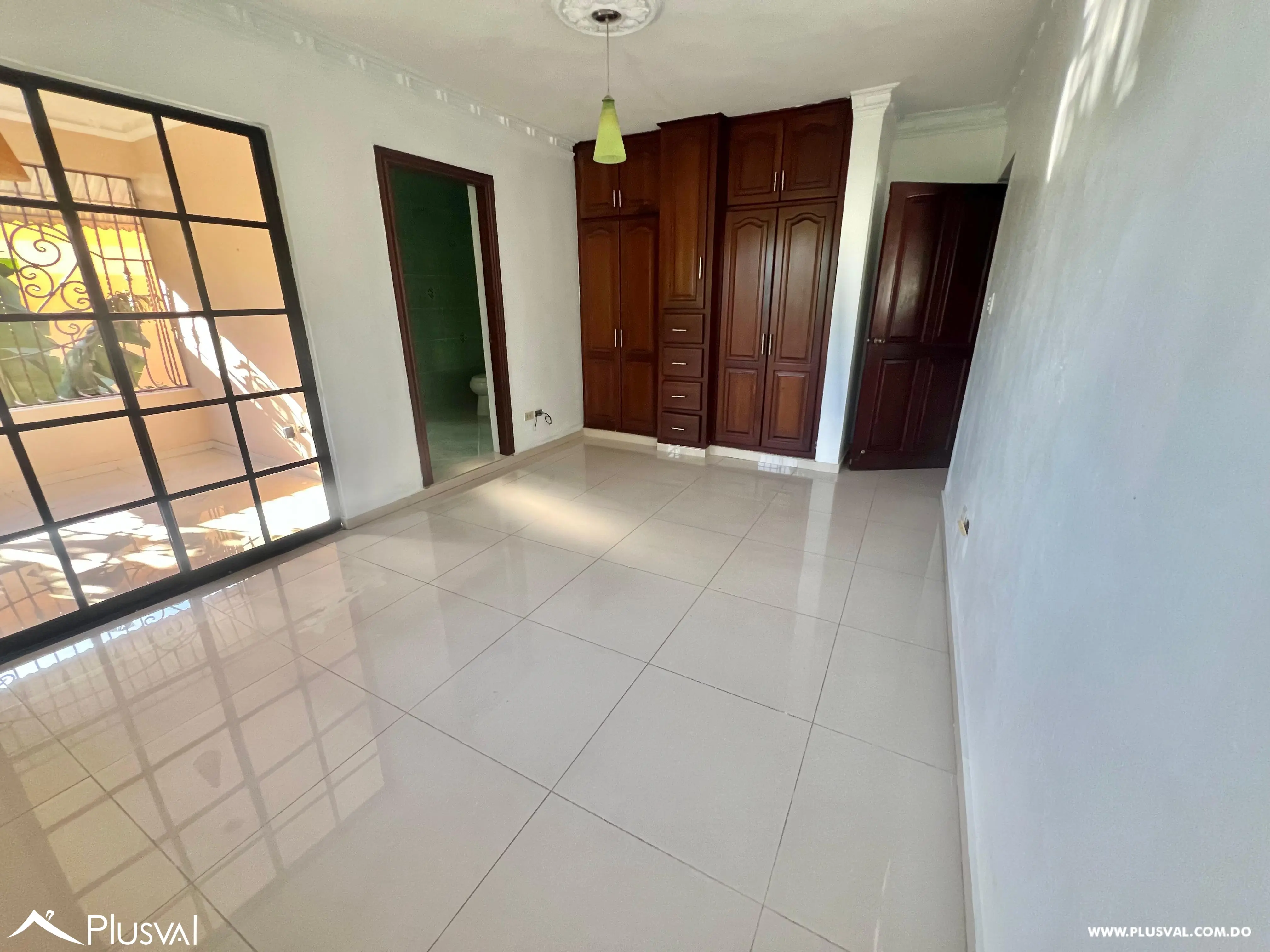 Casa en Brisa Oriental de 3 niveles. 478384