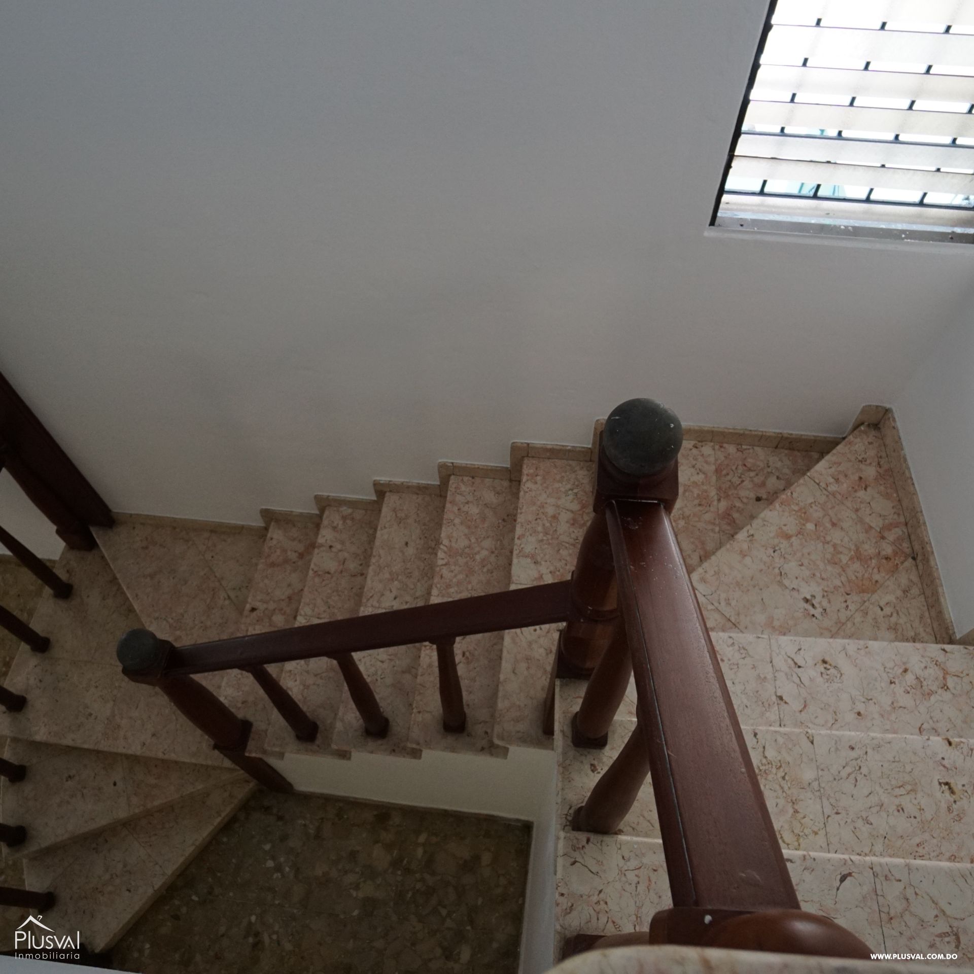 Amplia casa en VENTA en Cuesta Brava. 383602