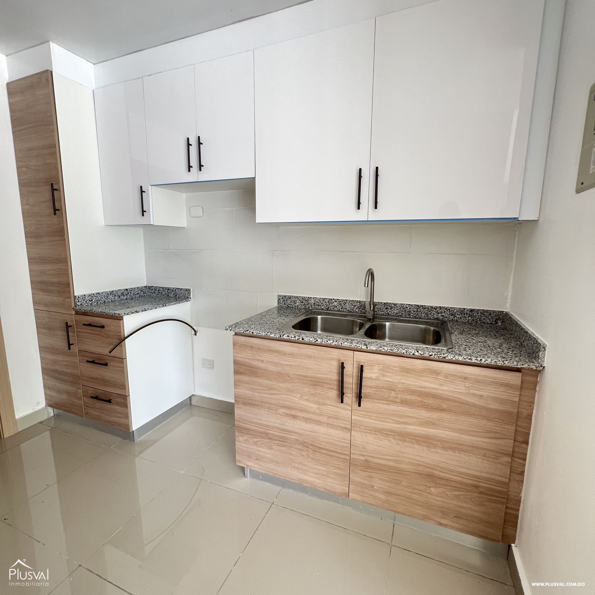 Apartamento en venta en la Av. Jacobo Majluta 416080