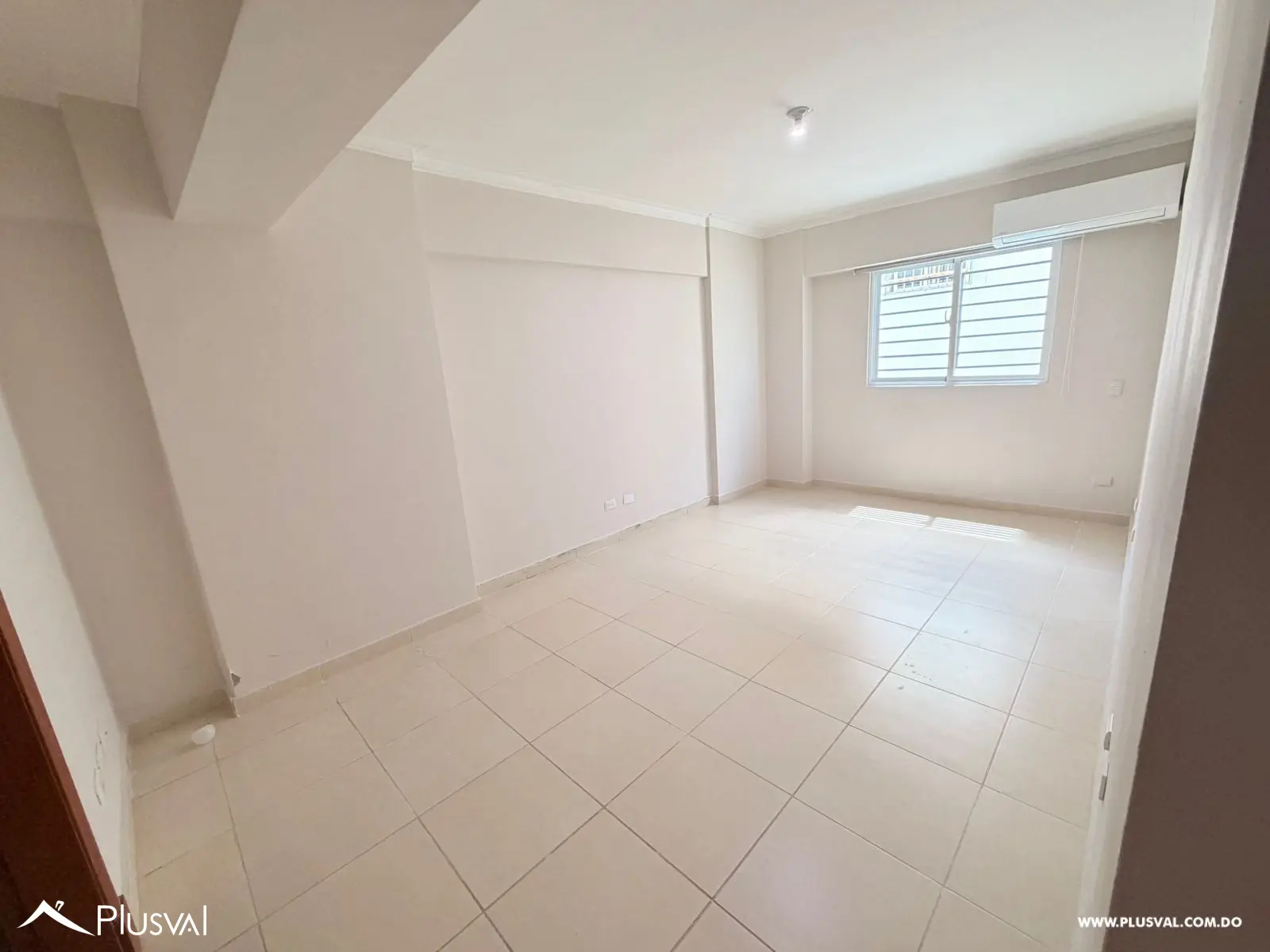 Encantador Apartamento en Aquiler en Evaristo Morales 497415