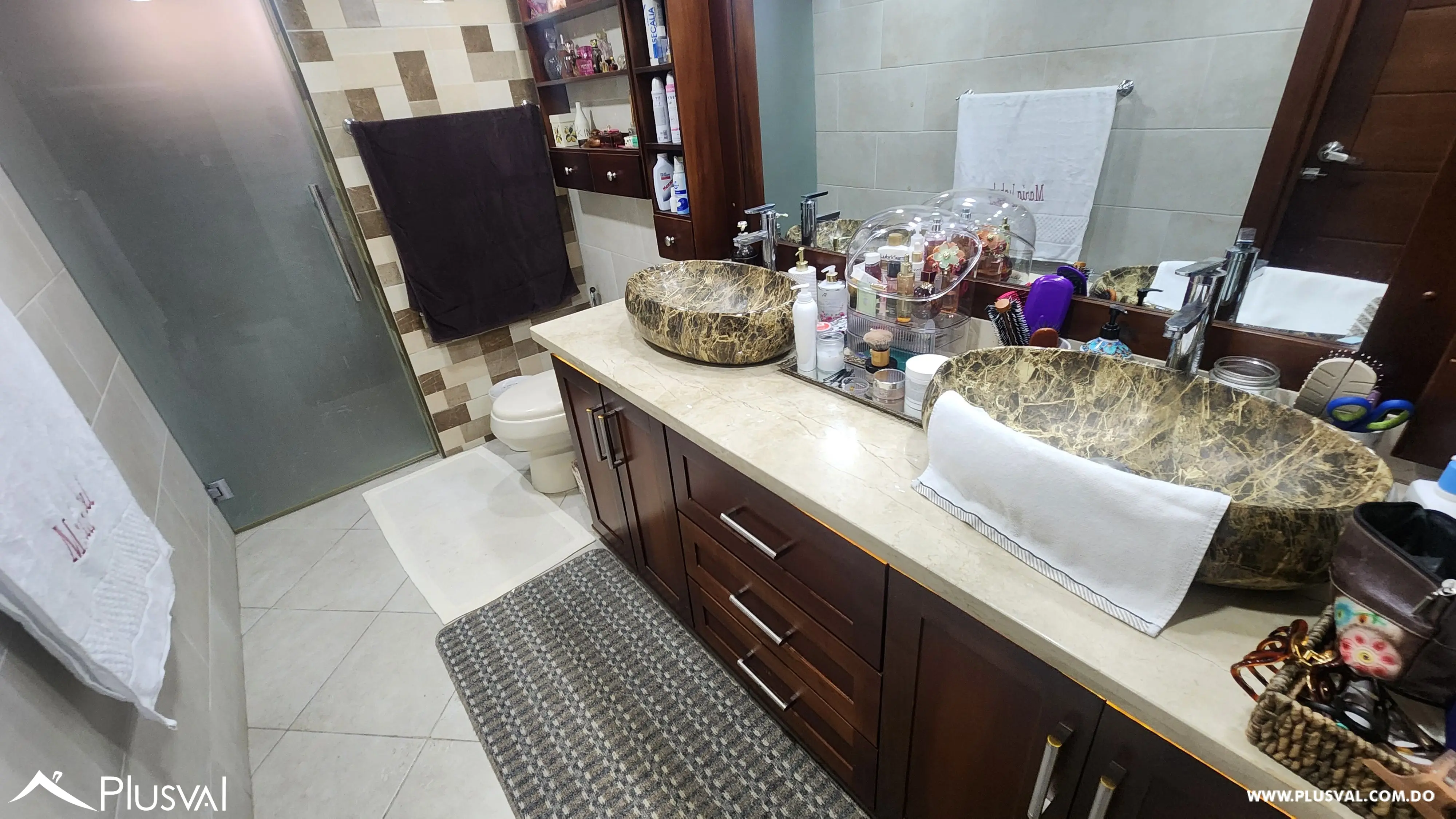 Se vende amplia casa en Los Restauradores 475474