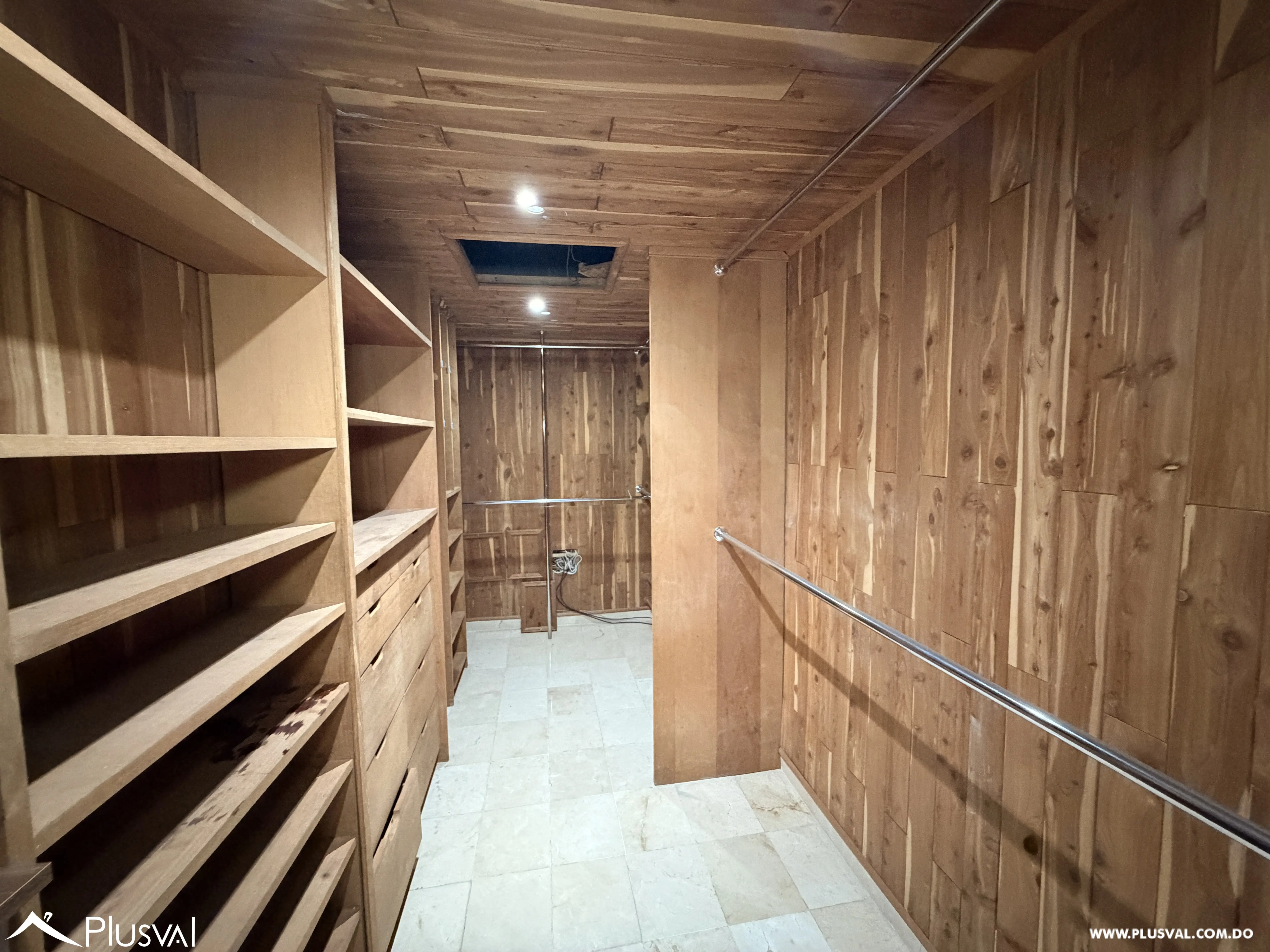 Apartamento penthouse de 3 niveles en La Esperilla en venta 490077