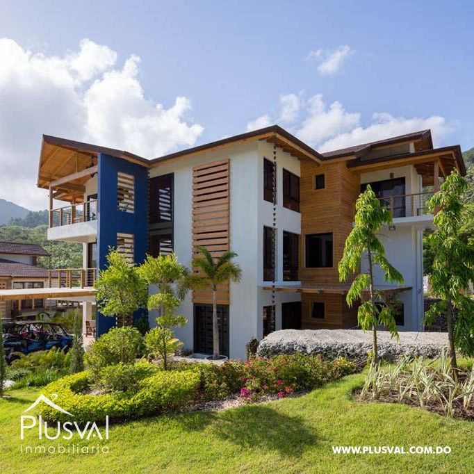 Hermosa Villa en Venta con Vistas de montañas en Mata de Plátano. 303837