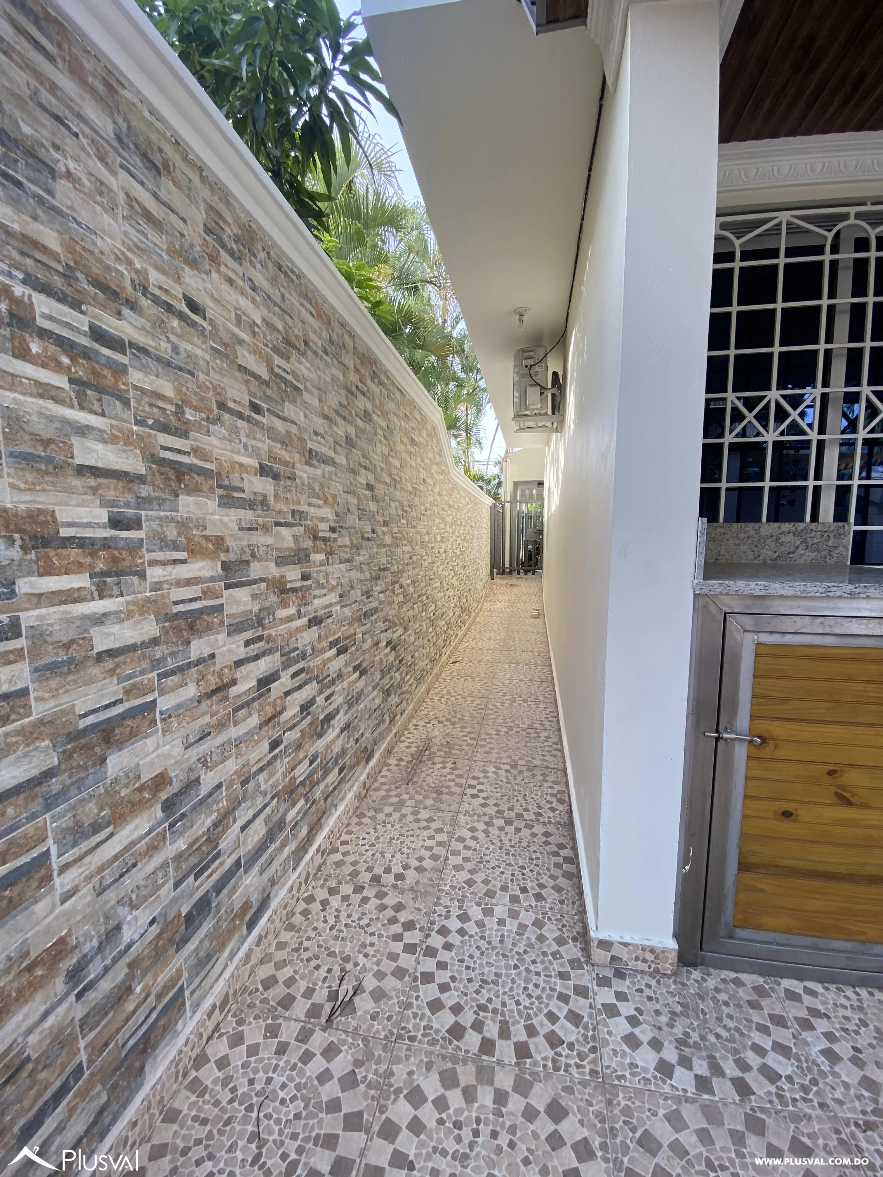 Amplia Casa Familiar en La Vega con 4 Habitaciones y Piscina 517640