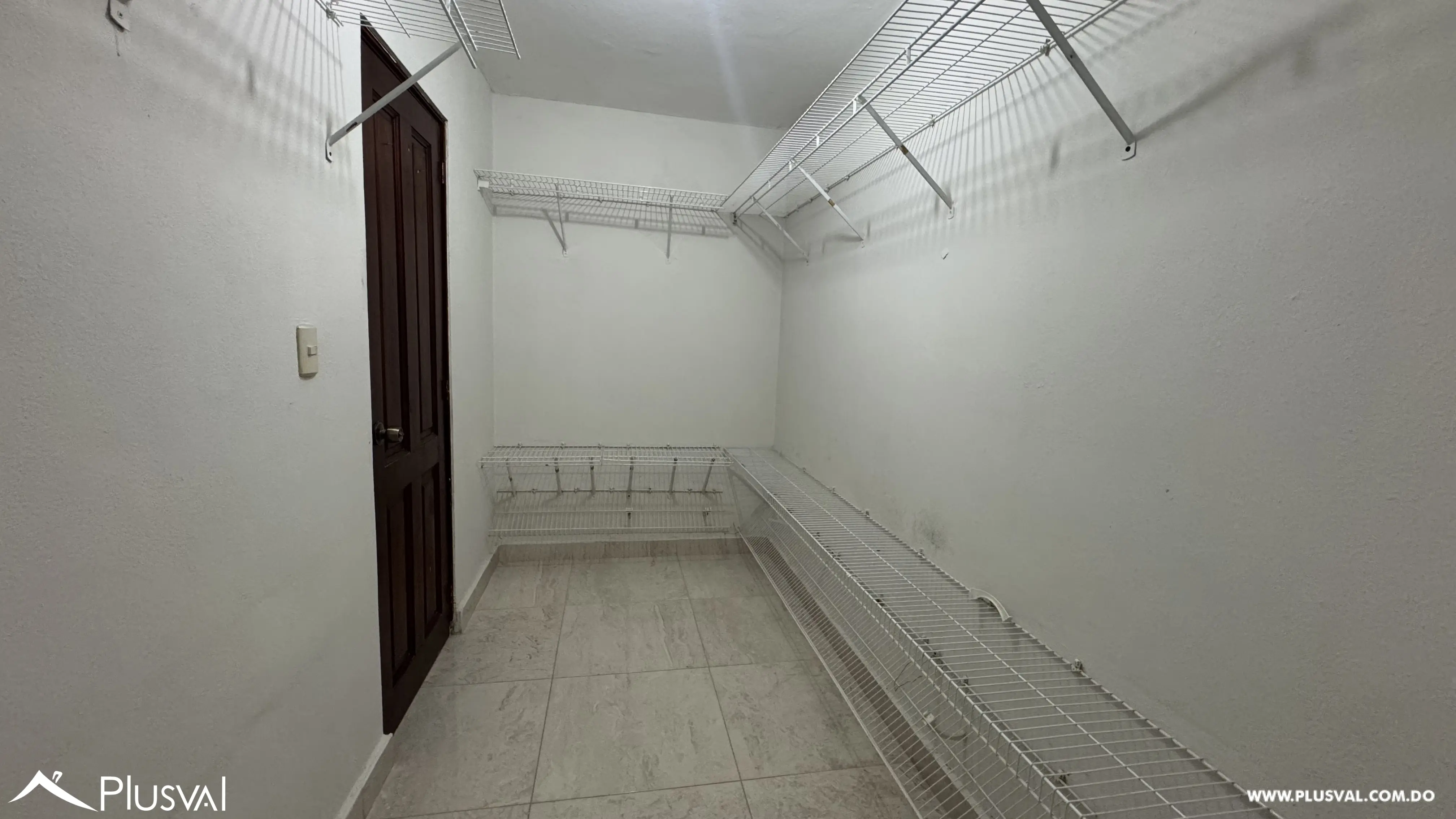 Amplio apartamento en renta zona céntrica de Santiago 534100