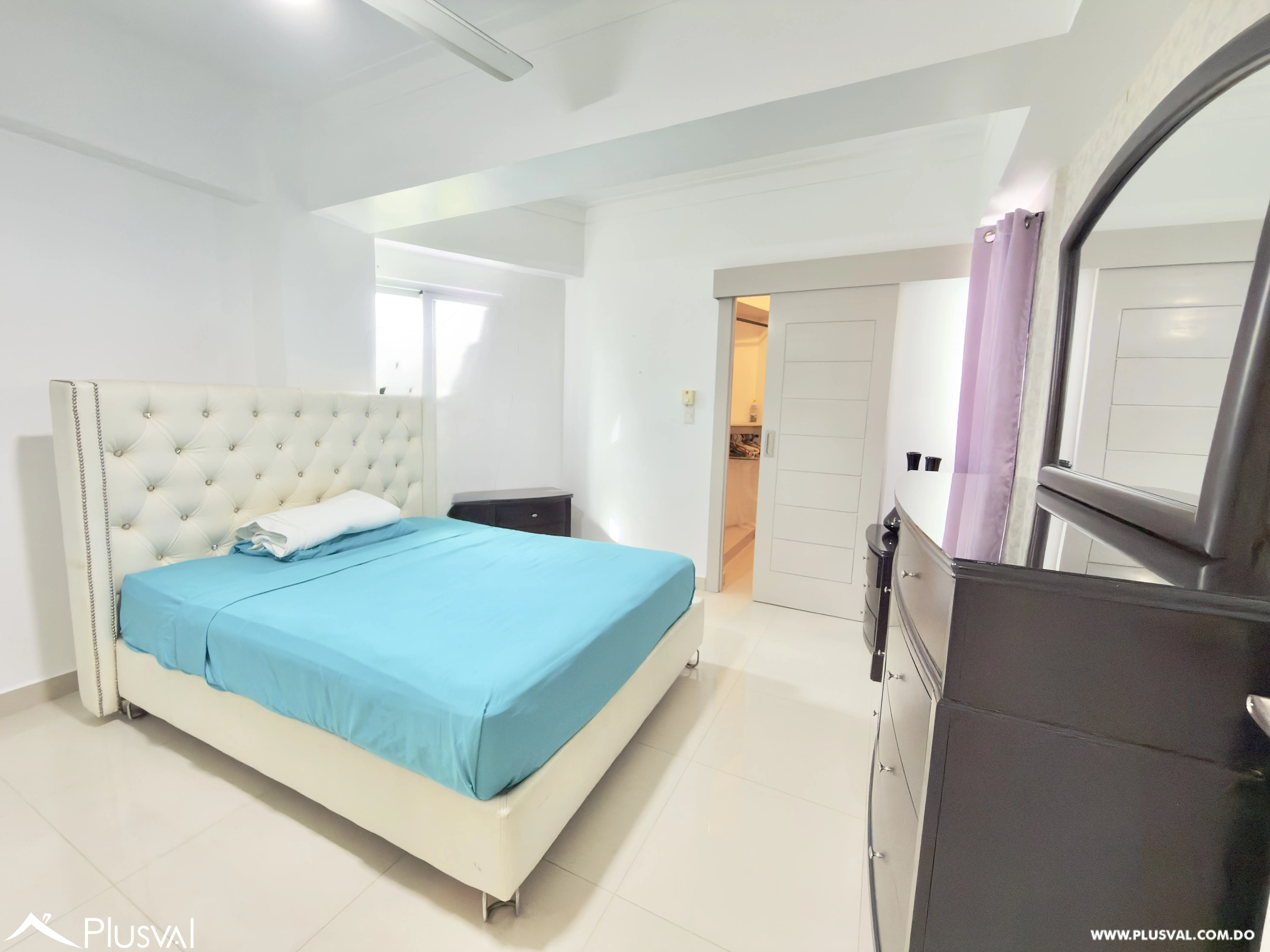 ALQUILER DE AMPLIO APARTAMENTO DE 3 HABITACIONES EN LOS CACICAZGOS CON LINEA BLANCA 523102