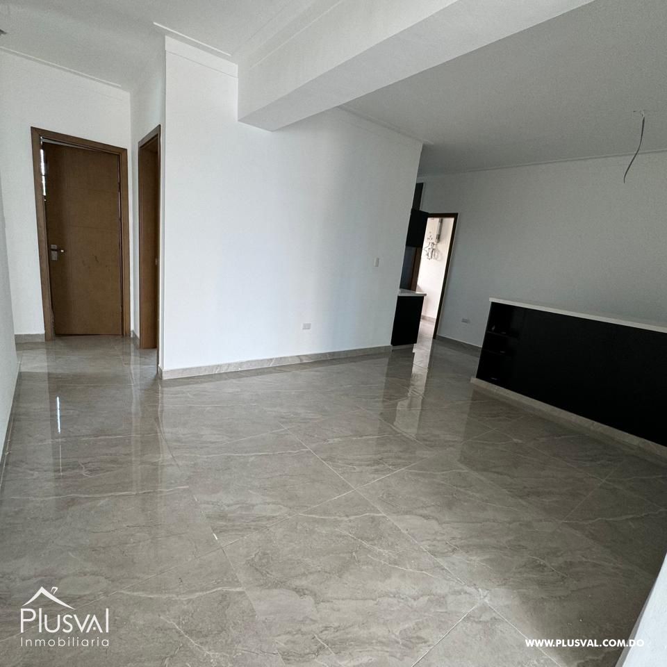 Amplio apartamento en venta en Paraíso 359913