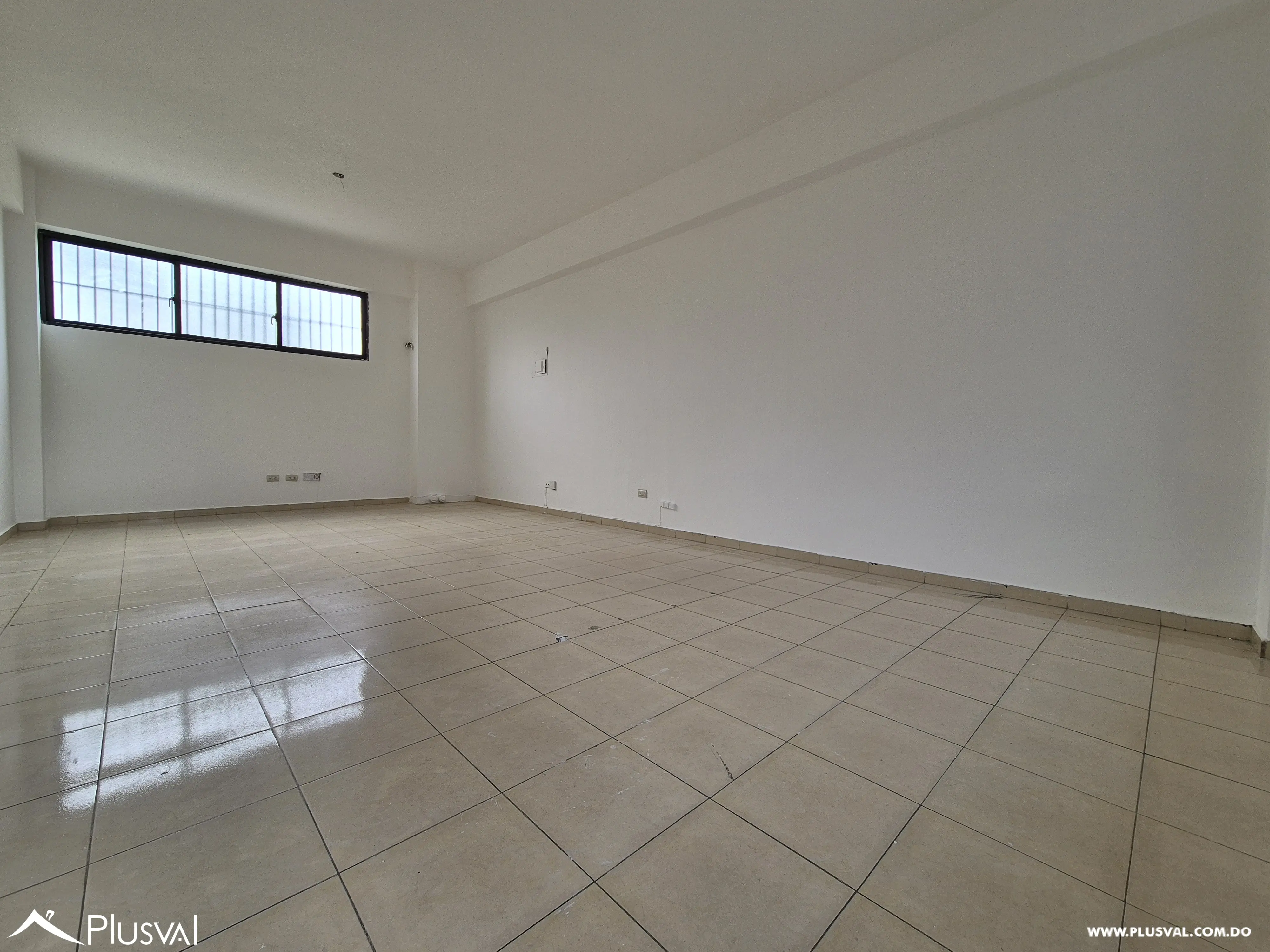 Local comercial en alquiler en Las Praderas 521699