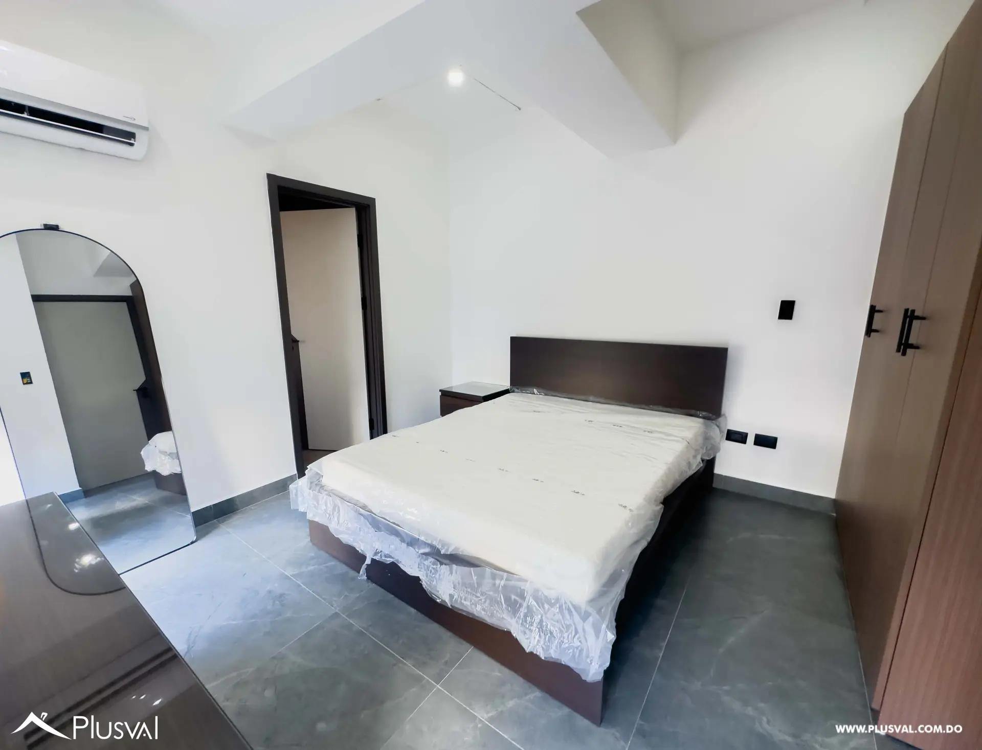 Apartamento en alquiler amueblado en El Vergel. 528429
