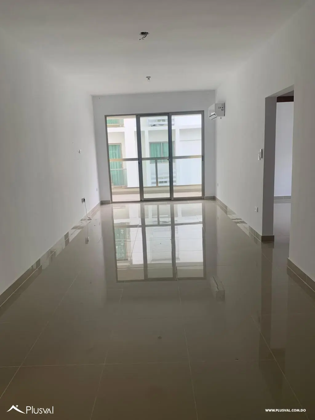 Apartamento en alquiler nuevo a estrenar de 2 habitaciones y 2 parqueos 510705