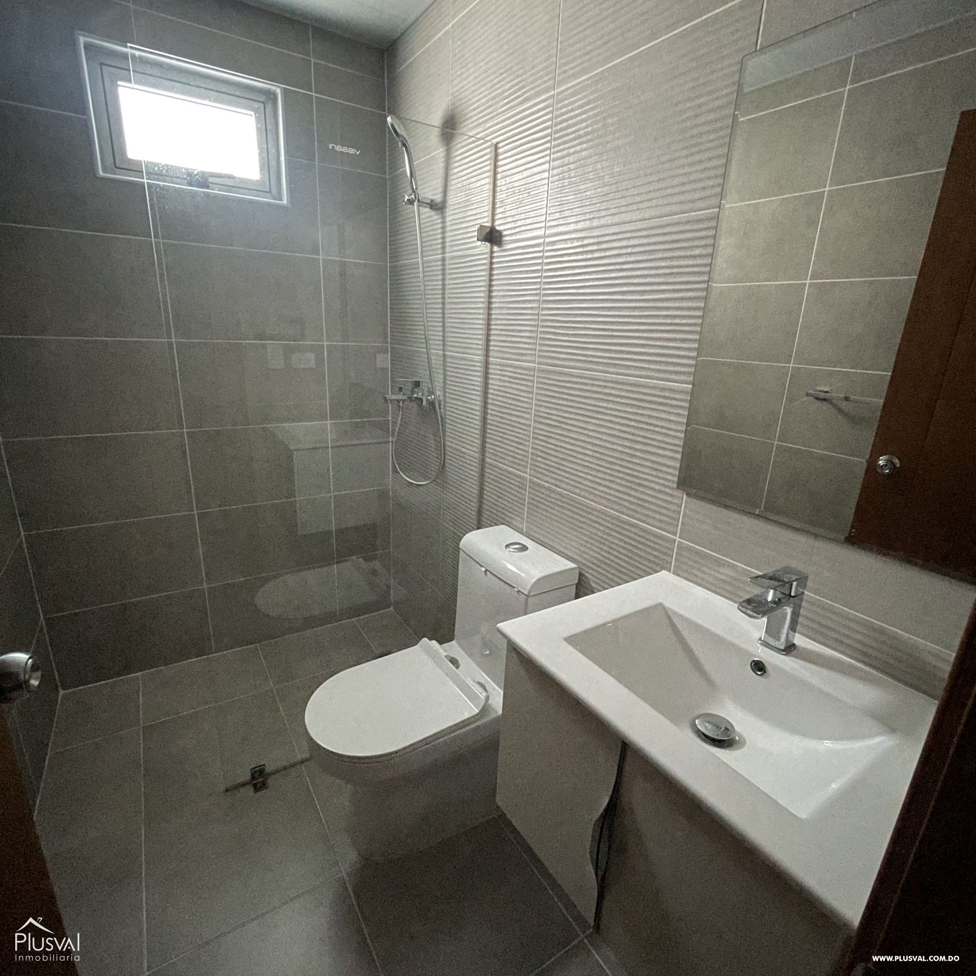 Excelente Apartamento de dos habitaciones con amplia terraza. 427455