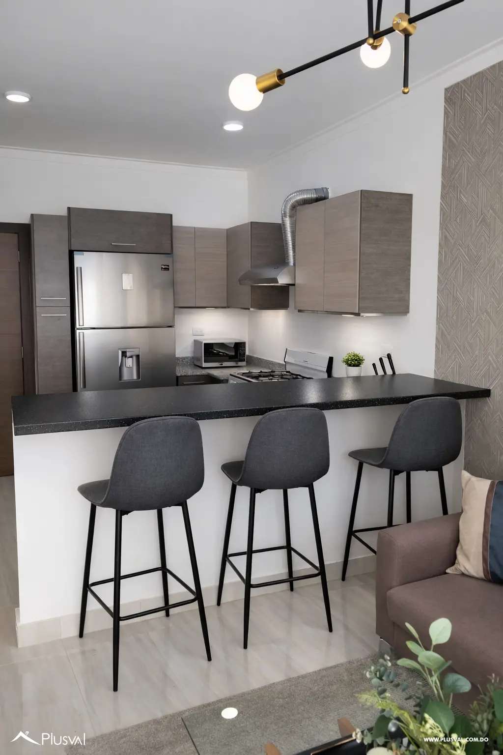 Venta de apartamento de 1 habitación y 2 parqueos en Evaristo Morales. 489178