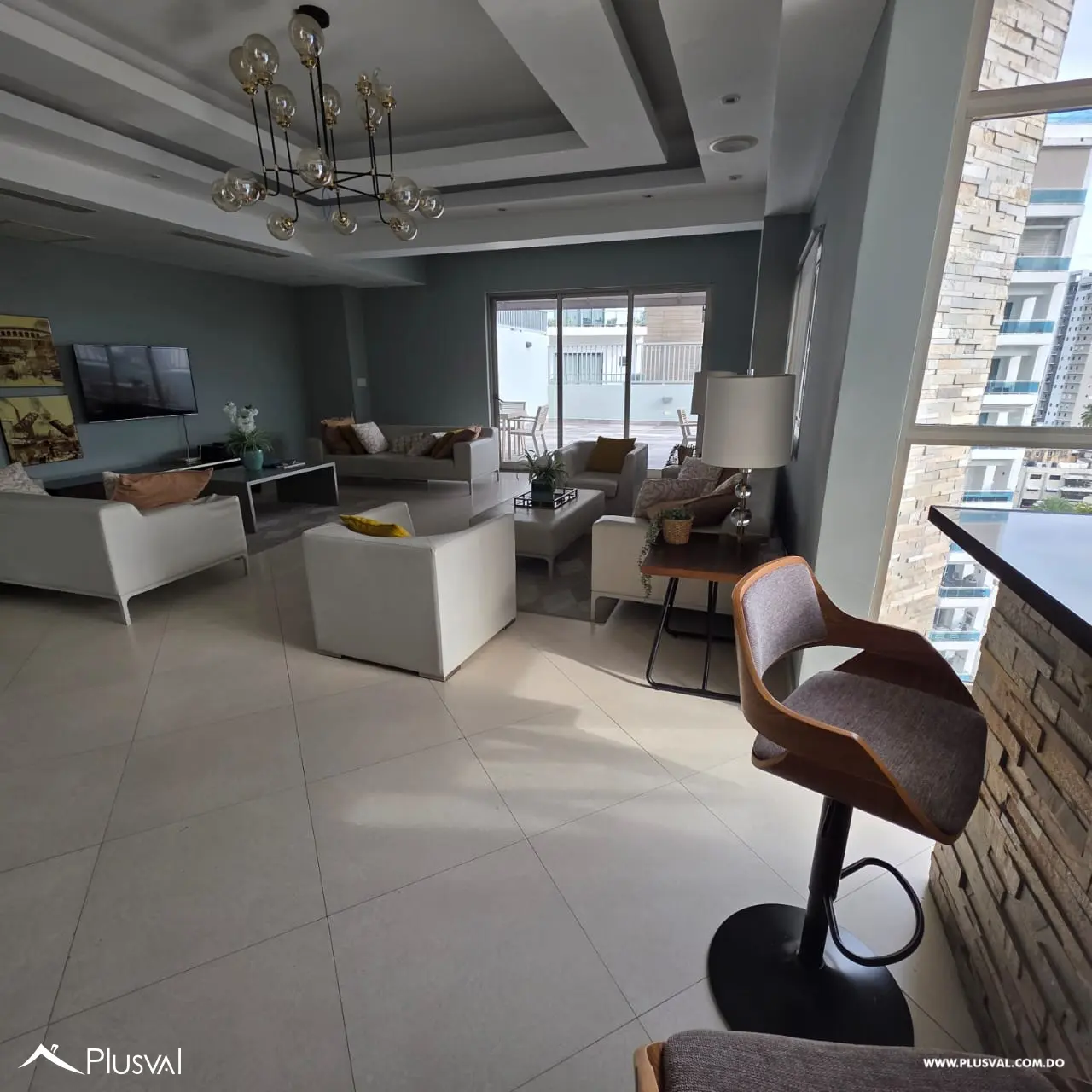 Fino apartamento en alquiler en Naco. 462758