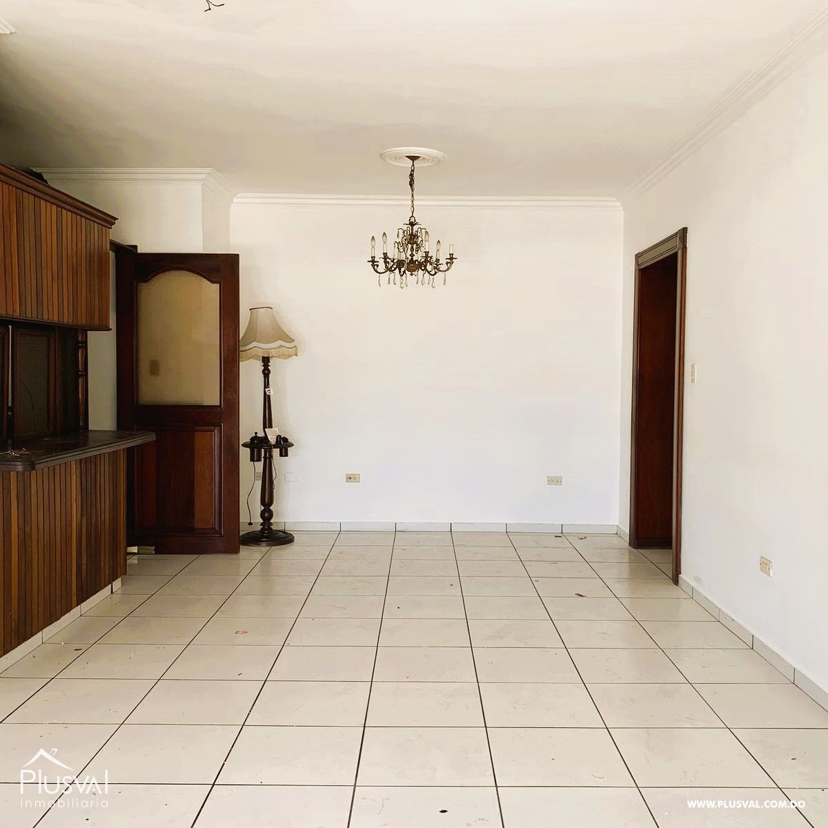 Apartamento con terraza en venta, Evaristo Morales de 3 habitaciones 395391
