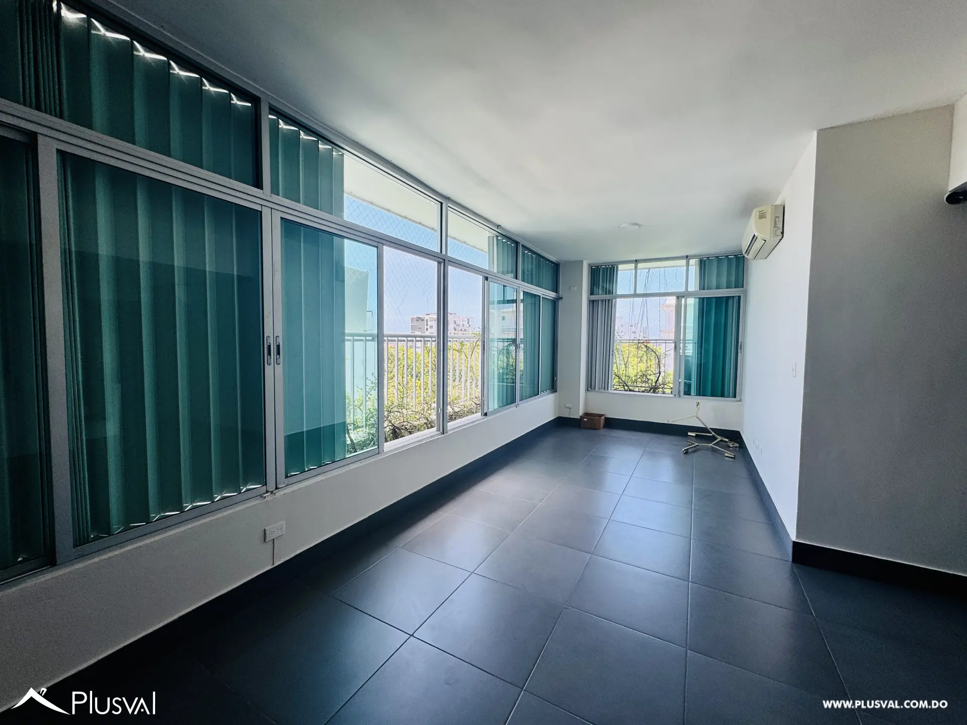 Amplio Penthouse en venta con terraza privada y jacuzzi 511307
