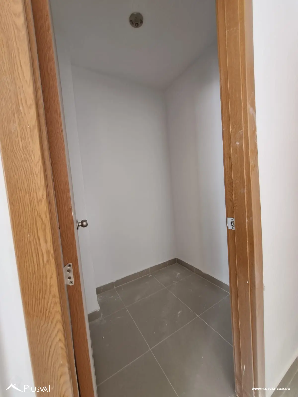 Apartamentos en la Jacobo Majluta con excelente área social 483890