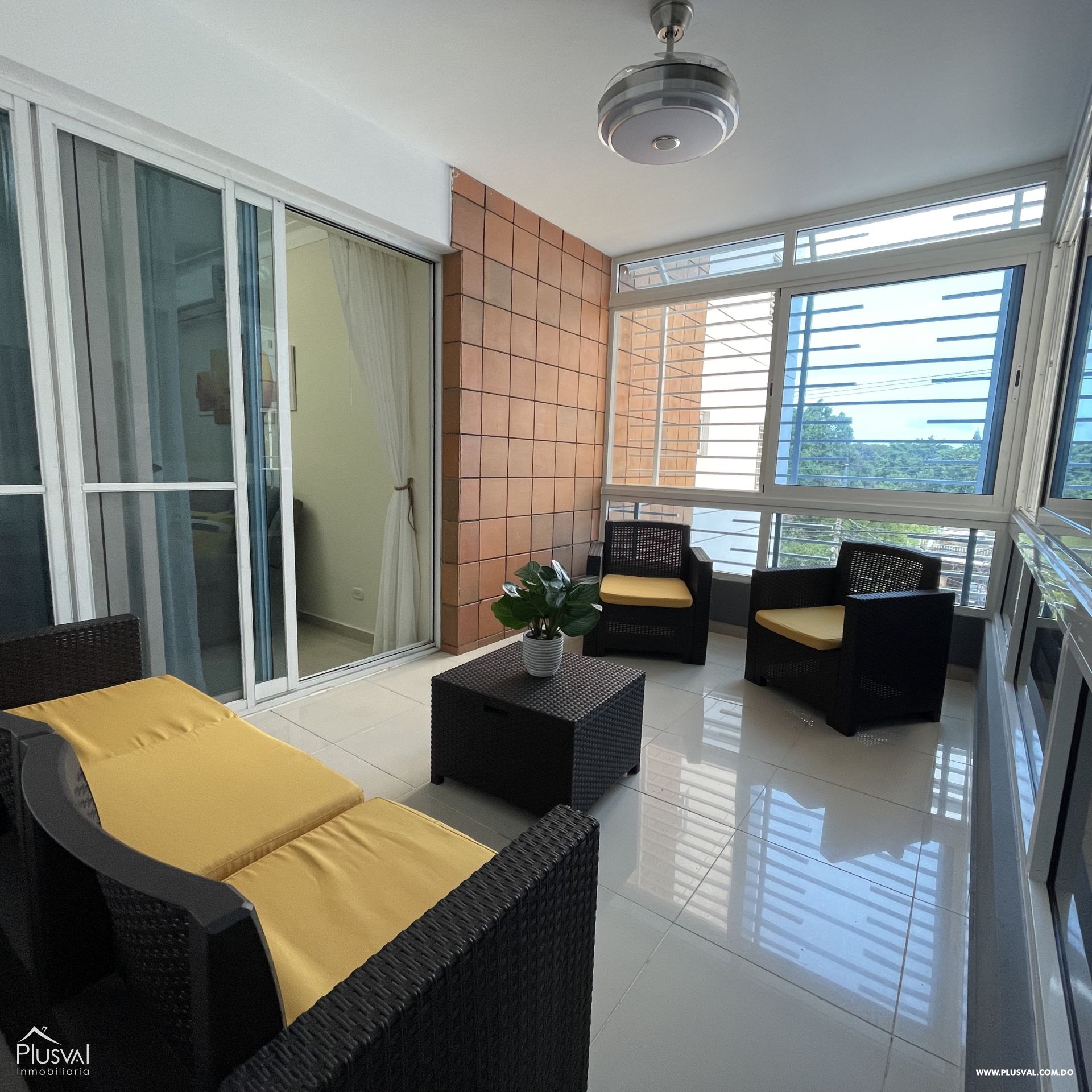 Apartamento en Alquiler en Evaristo Morales 256069