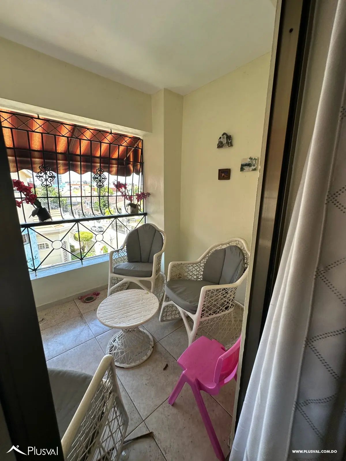 Corales del Sur - se vende apartamento amueblado 4to piso 506183