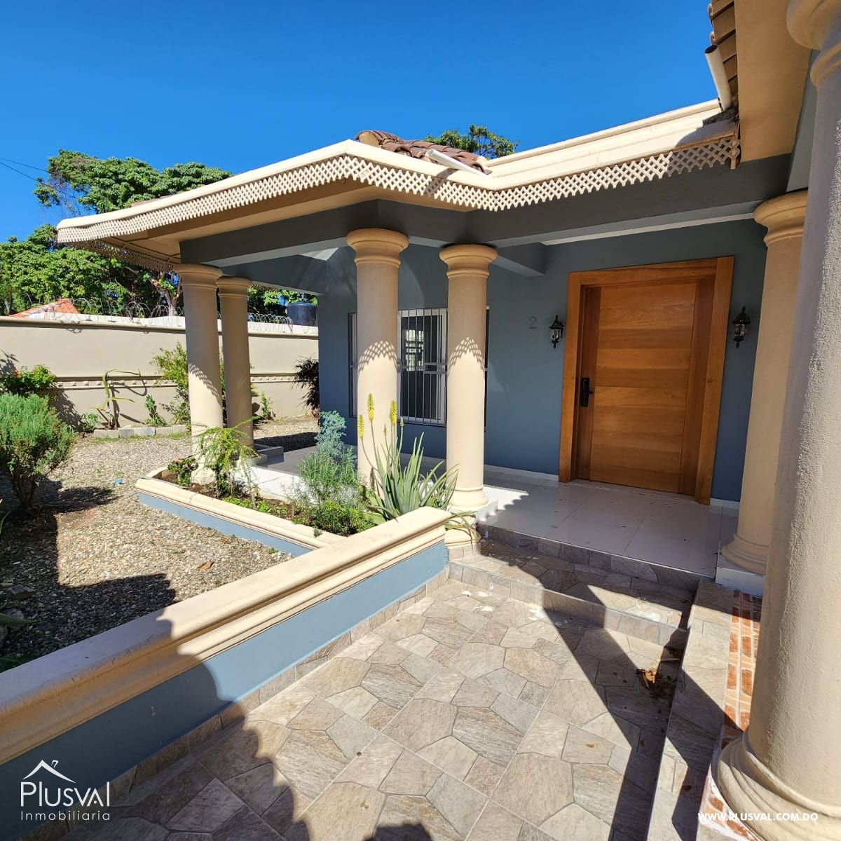 Amplia casa en exclusivo sector de Puerto Plata 269120