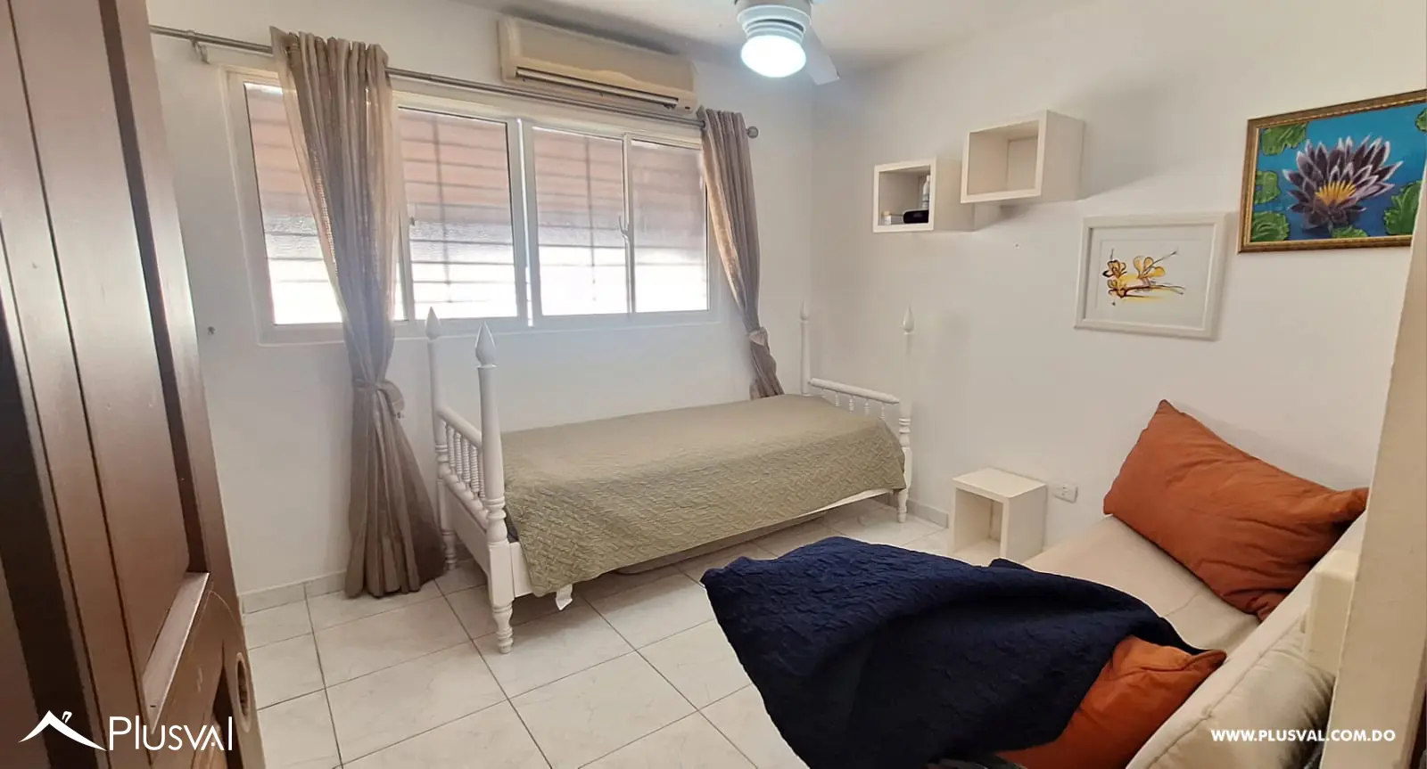 Espacioso apartamento clásico con terraza privada y vista panorámica 494970