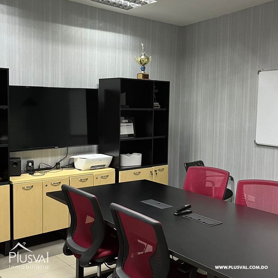 Amplio local en venta en Piantini 306990