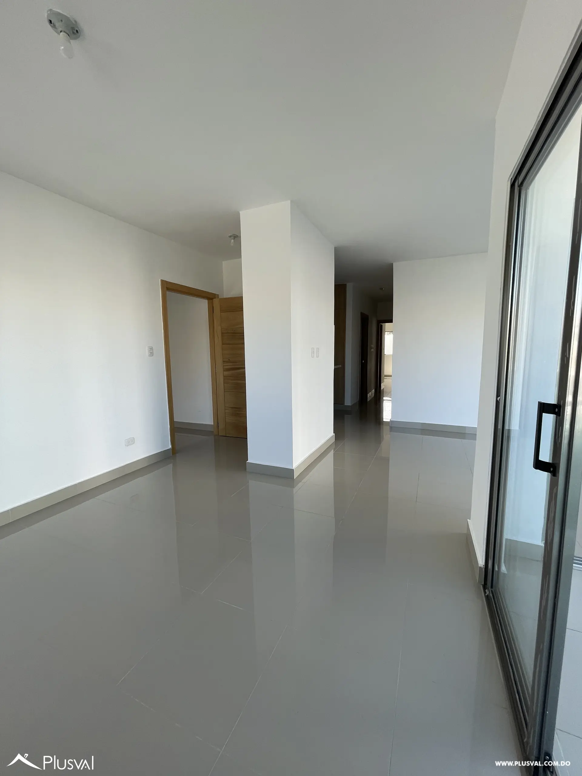 Complejo de  Aptos - Primer Nivel - 3 Habitaciones + Patio 528098
