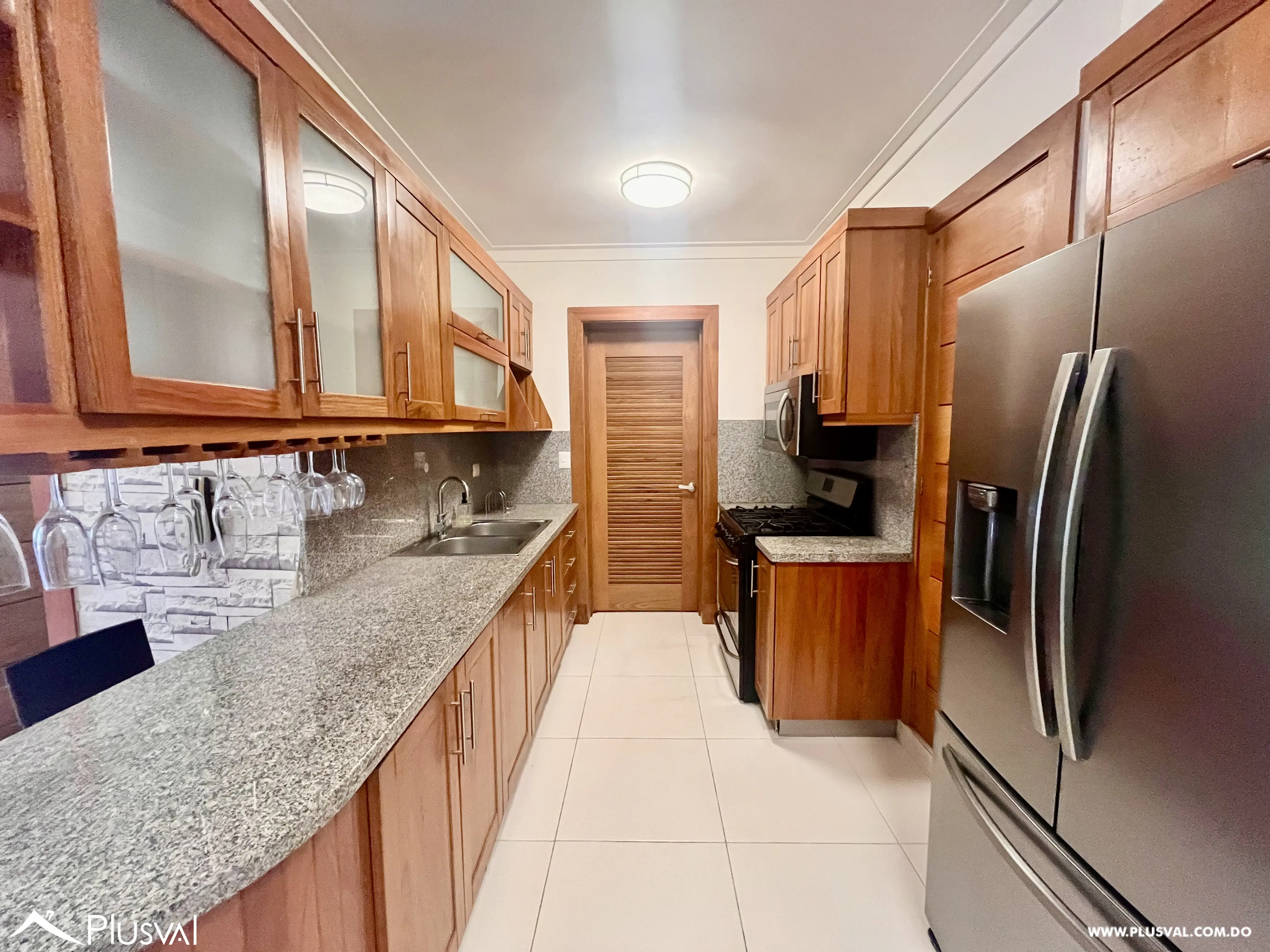 Apartamento amueblado en alquiler en Cacicazgos 481655