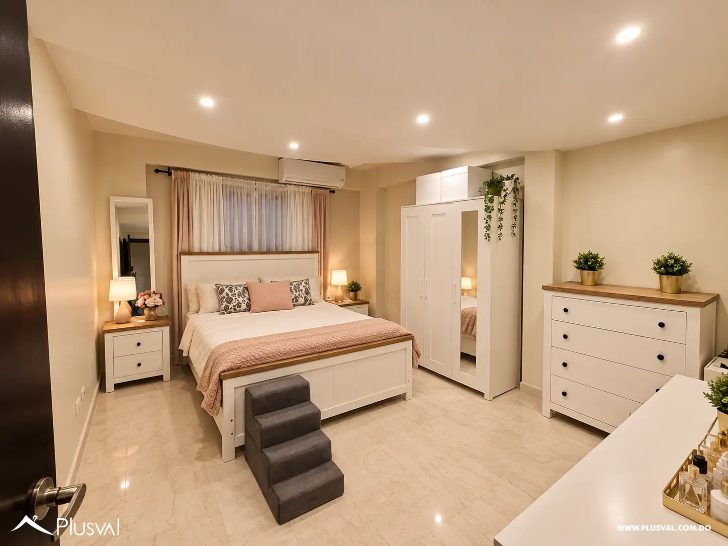 Pent-house en venta de 4 habitaciones en El Millón 530030