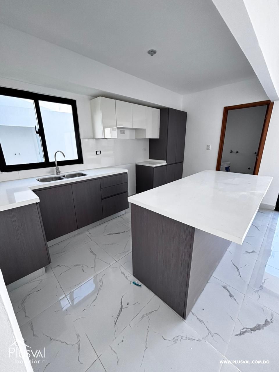 Villa en venta lista en Punta Cana 504071