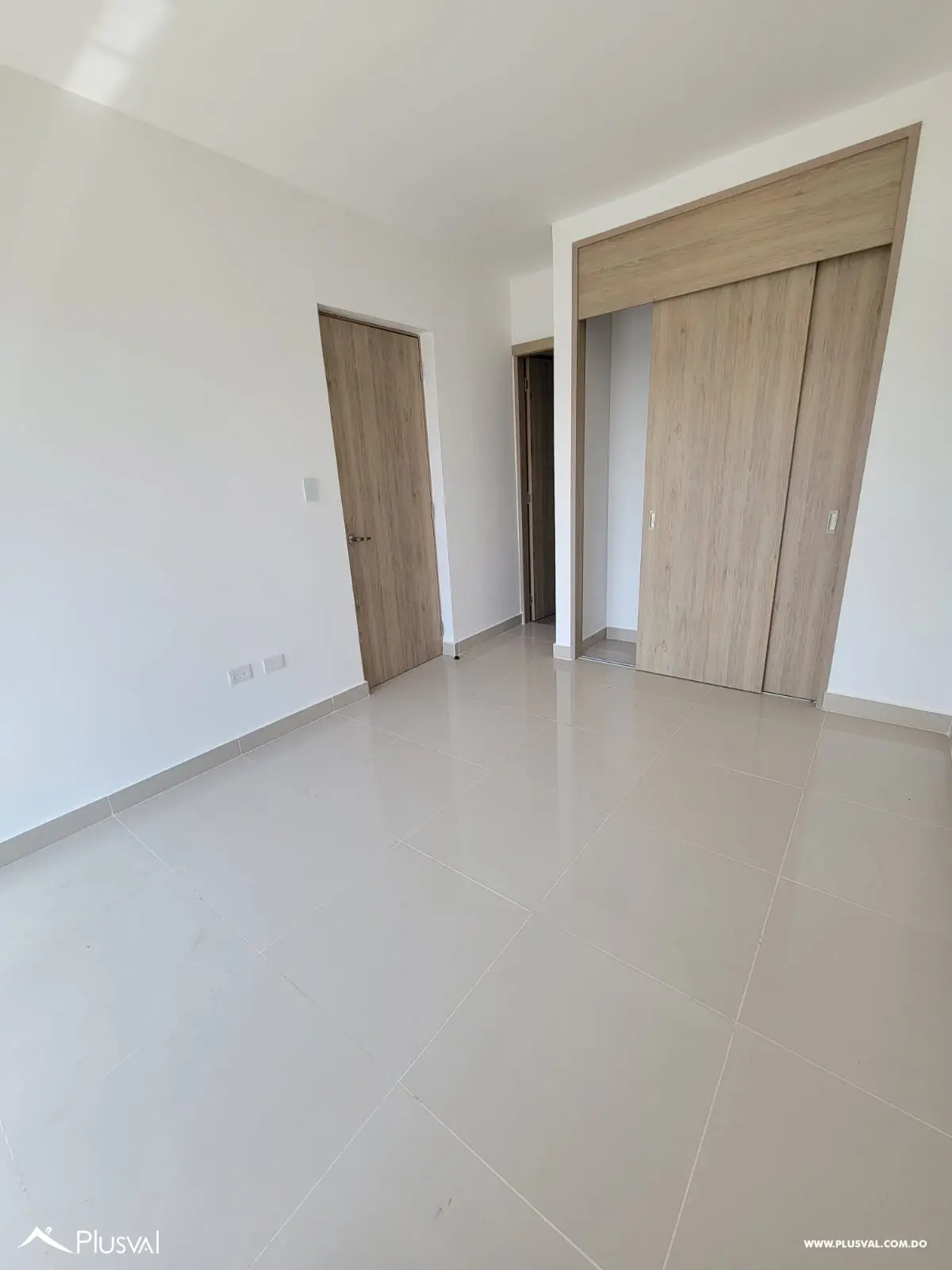 Apartamento de 3er nivel en Santiago: Exclusividad, elegancia y amplios espacios 462773