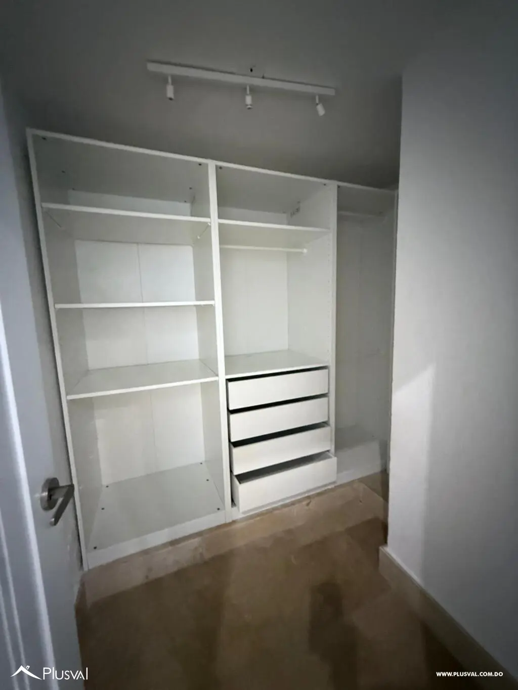 Venta de apartamento amueblado en los Cacicazgos 453978