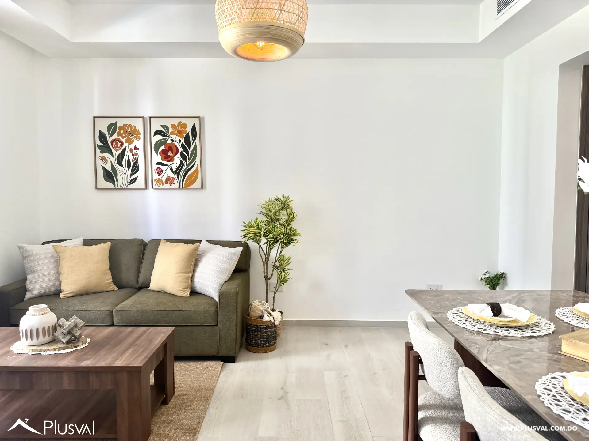 Apartamento amueblado en venta en Ocean Bay 522172