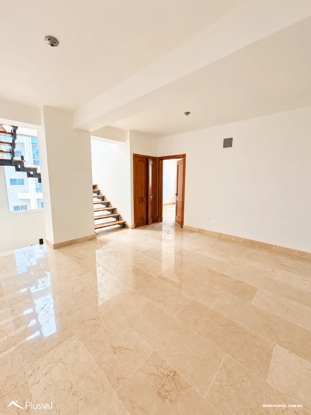 Penthouse de Lujo en Naco | 3 Niveles, 3 Habitaciones y Terraza 537019