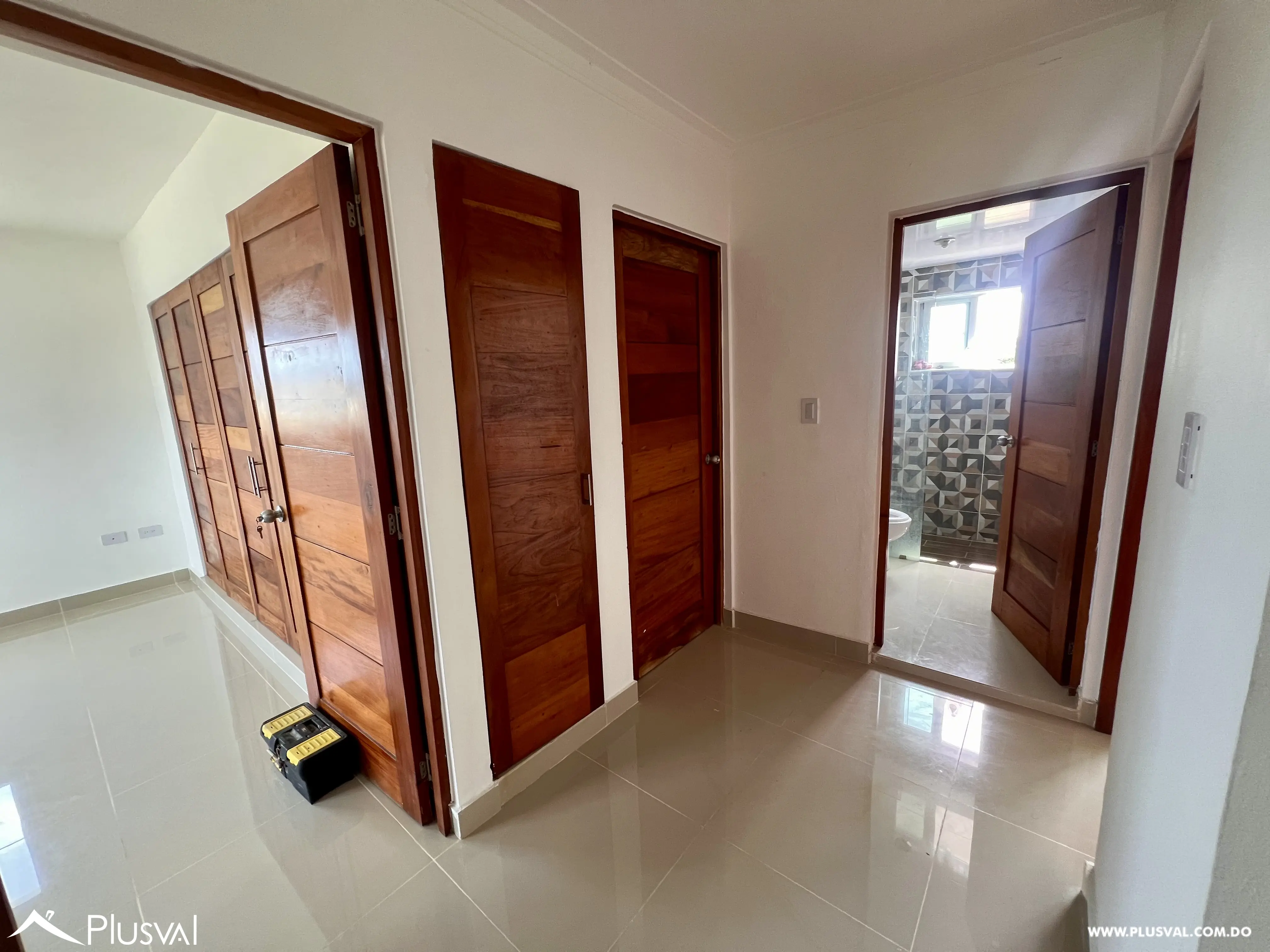 Apartamento en venta en Santo Domingo Este, listo para estrenar. 526903