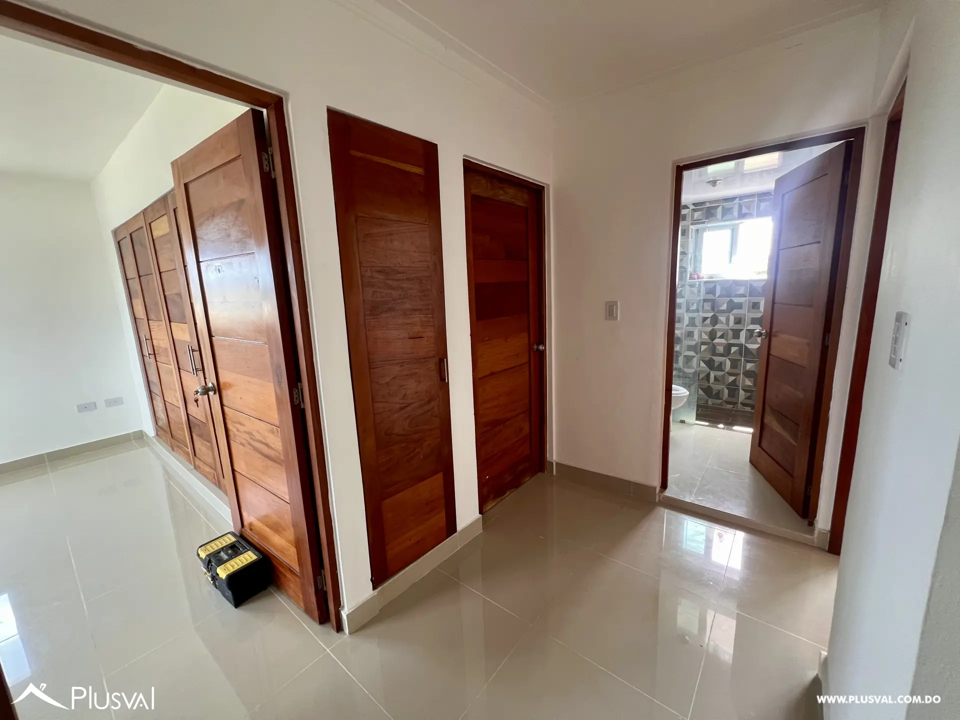 Apartamento en venta en Santo Domingo Este, listo para estrenar. 526903