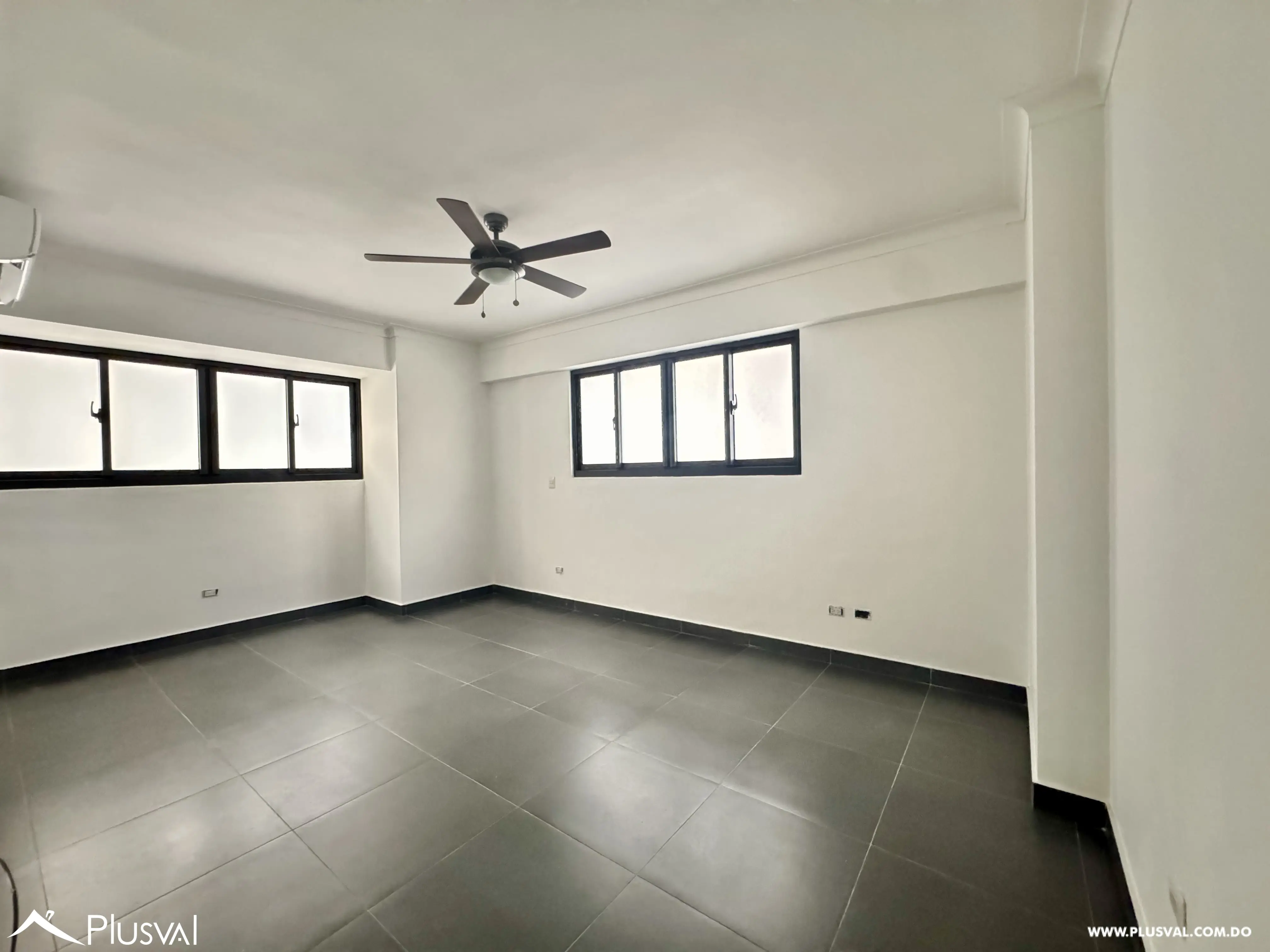 Alquilo Excelente Apartamento Tipo Loft  en el Corazón de Naco 500639