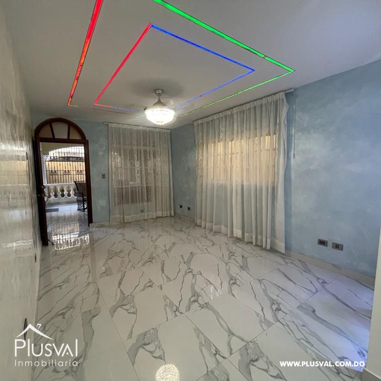 Amplia y remodelada casa cerca de la Ave. España 253714