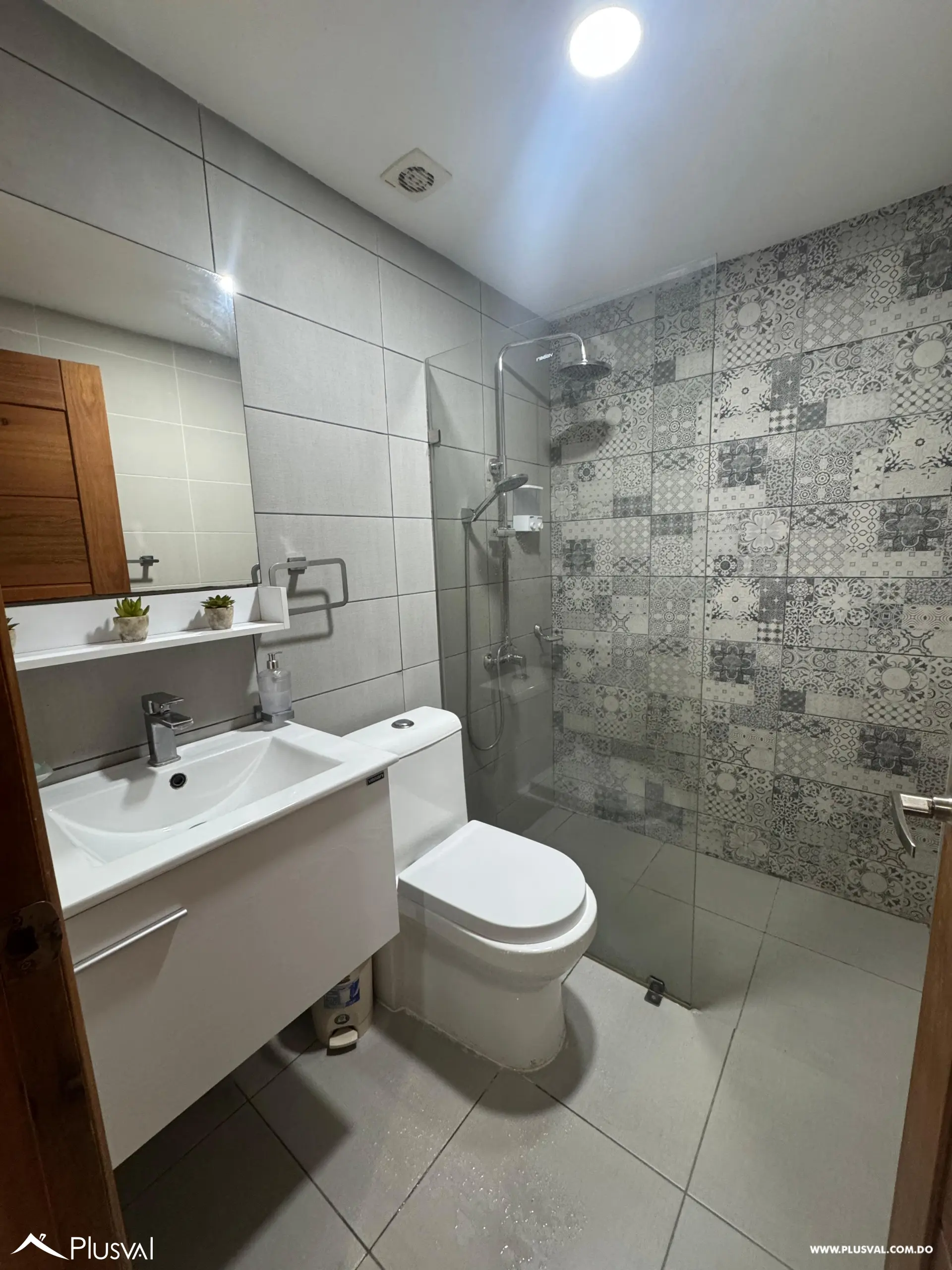 Venta de apartamento en torre moderna con linea blanca 473301