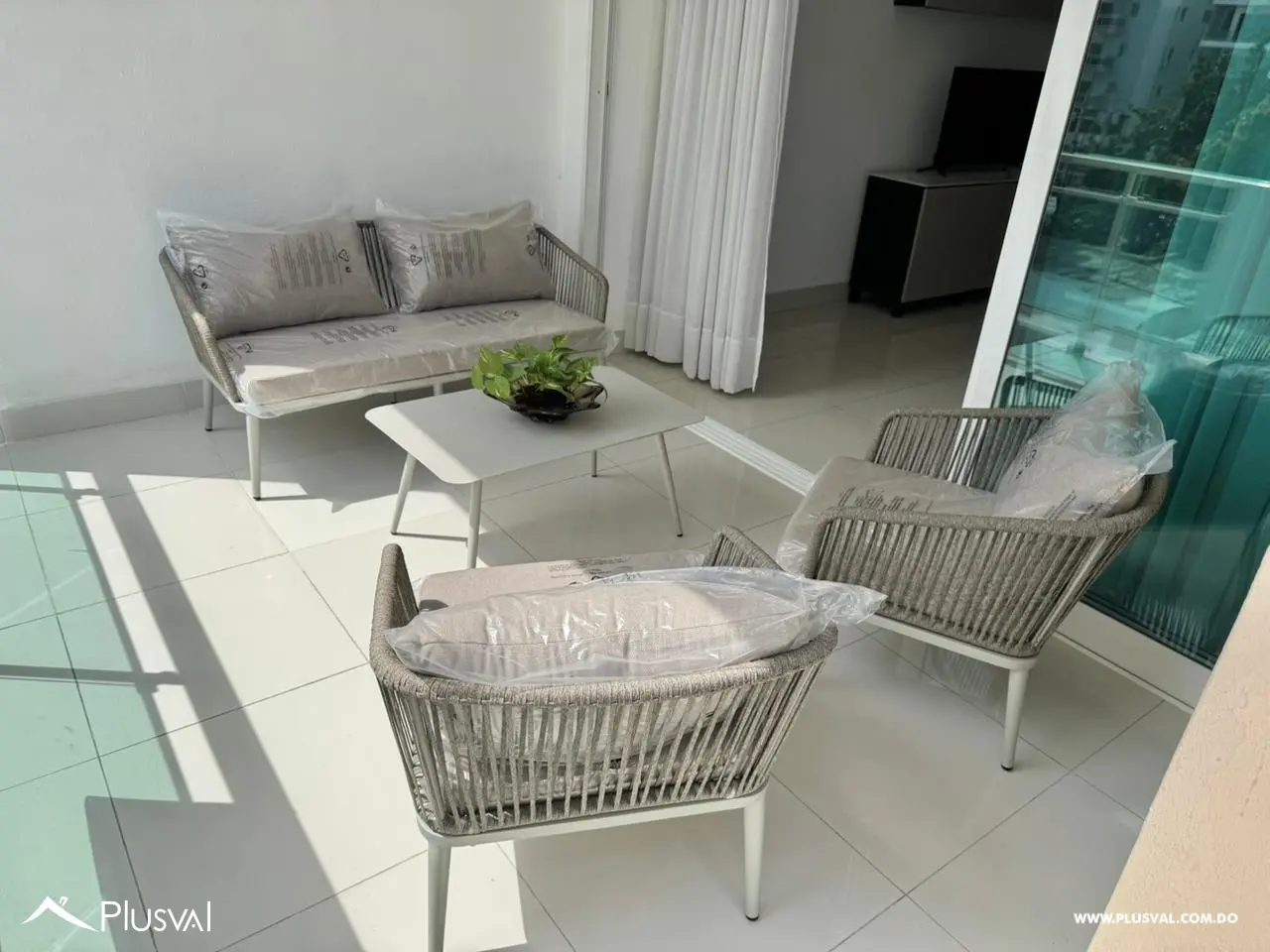 Apartamento en alquiler amueblado en Evaristo Morales 486339